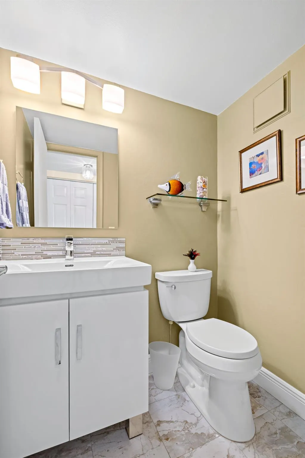 310 Farnham M, #310