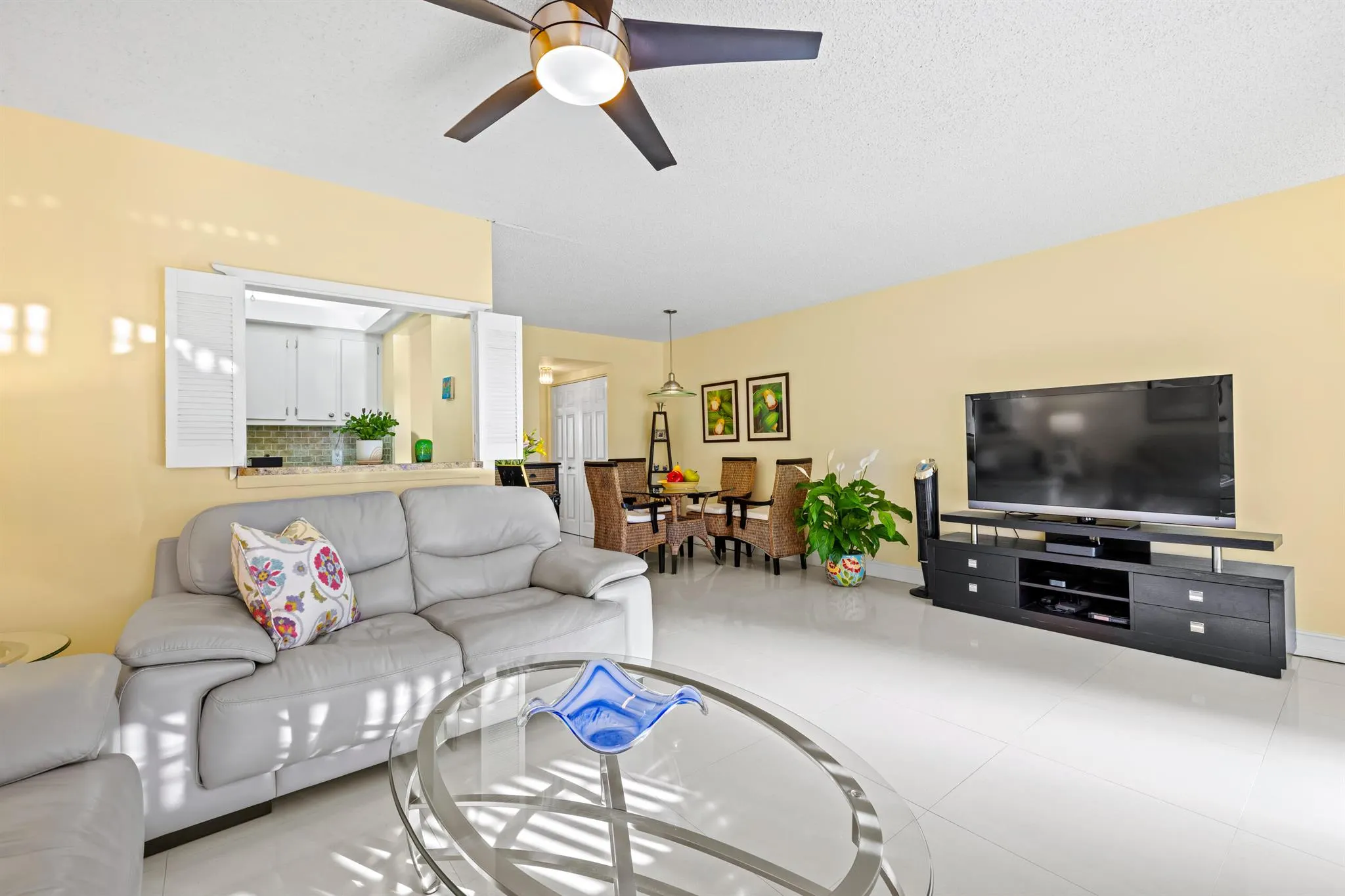 310 Farnham M, #310