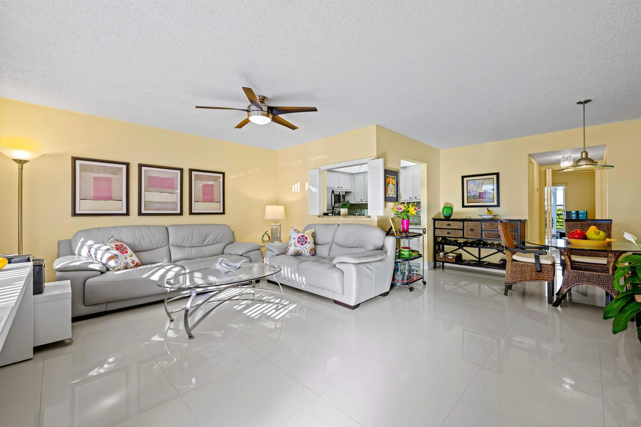 310 Farnham M, #310