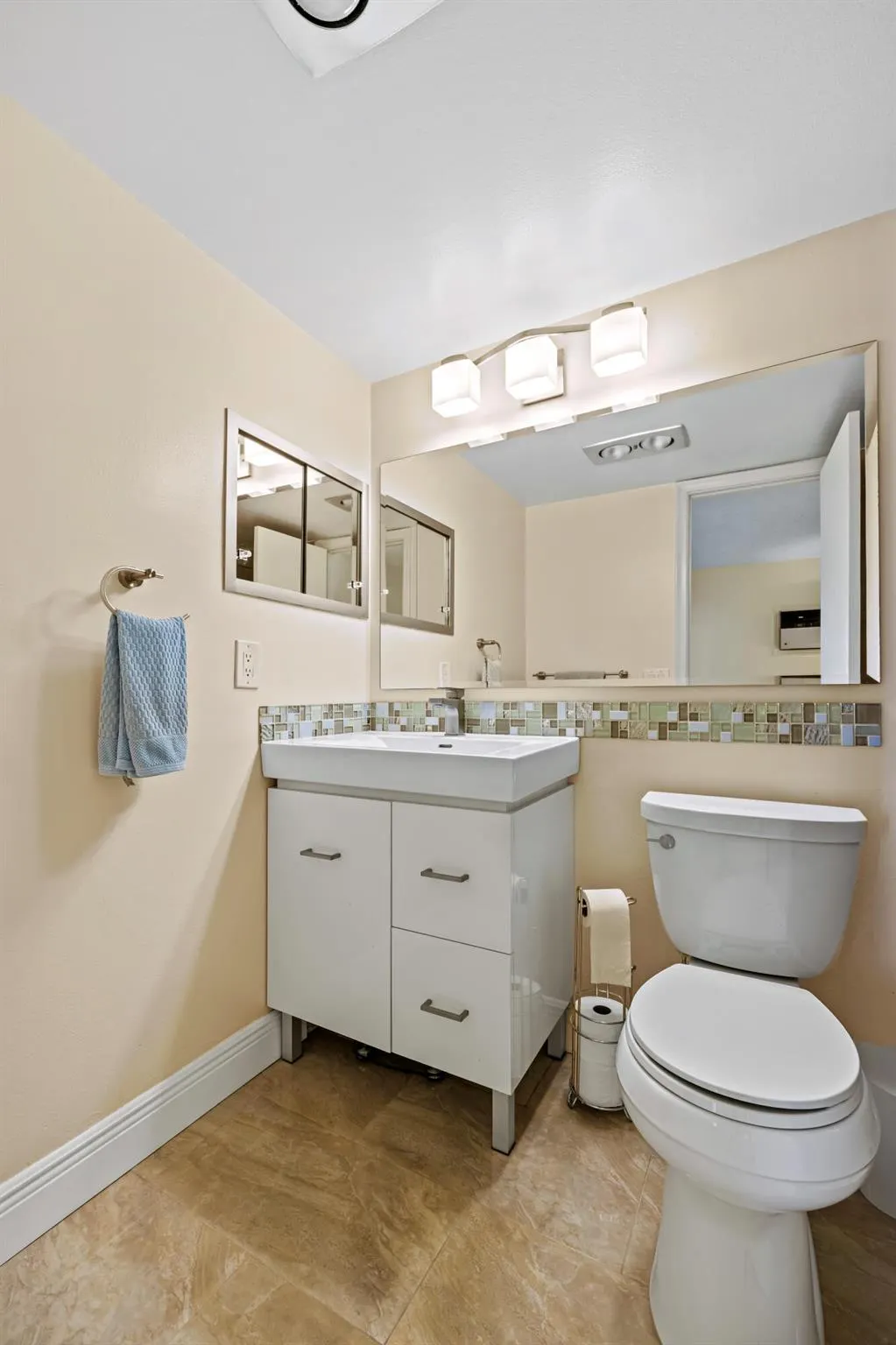 310 Farnham M, #310