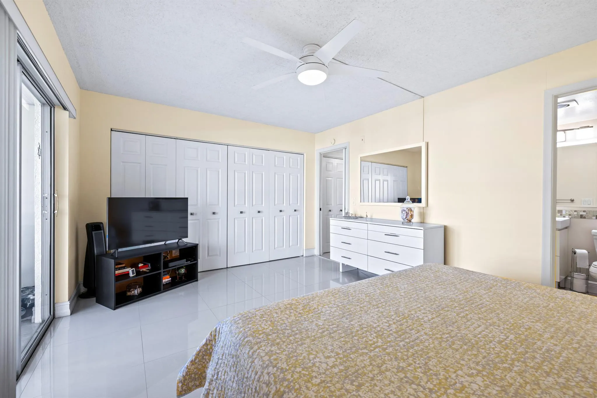 310 Farnham M, #310
