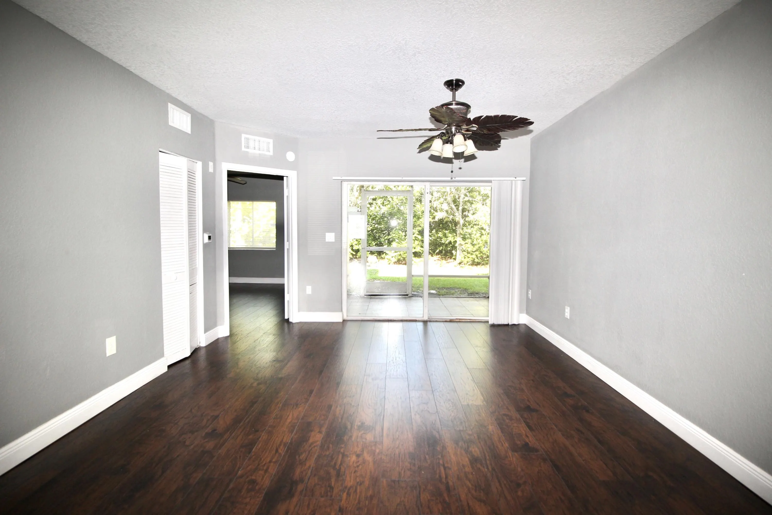 1115 Golden Lakes Boulevard, #512