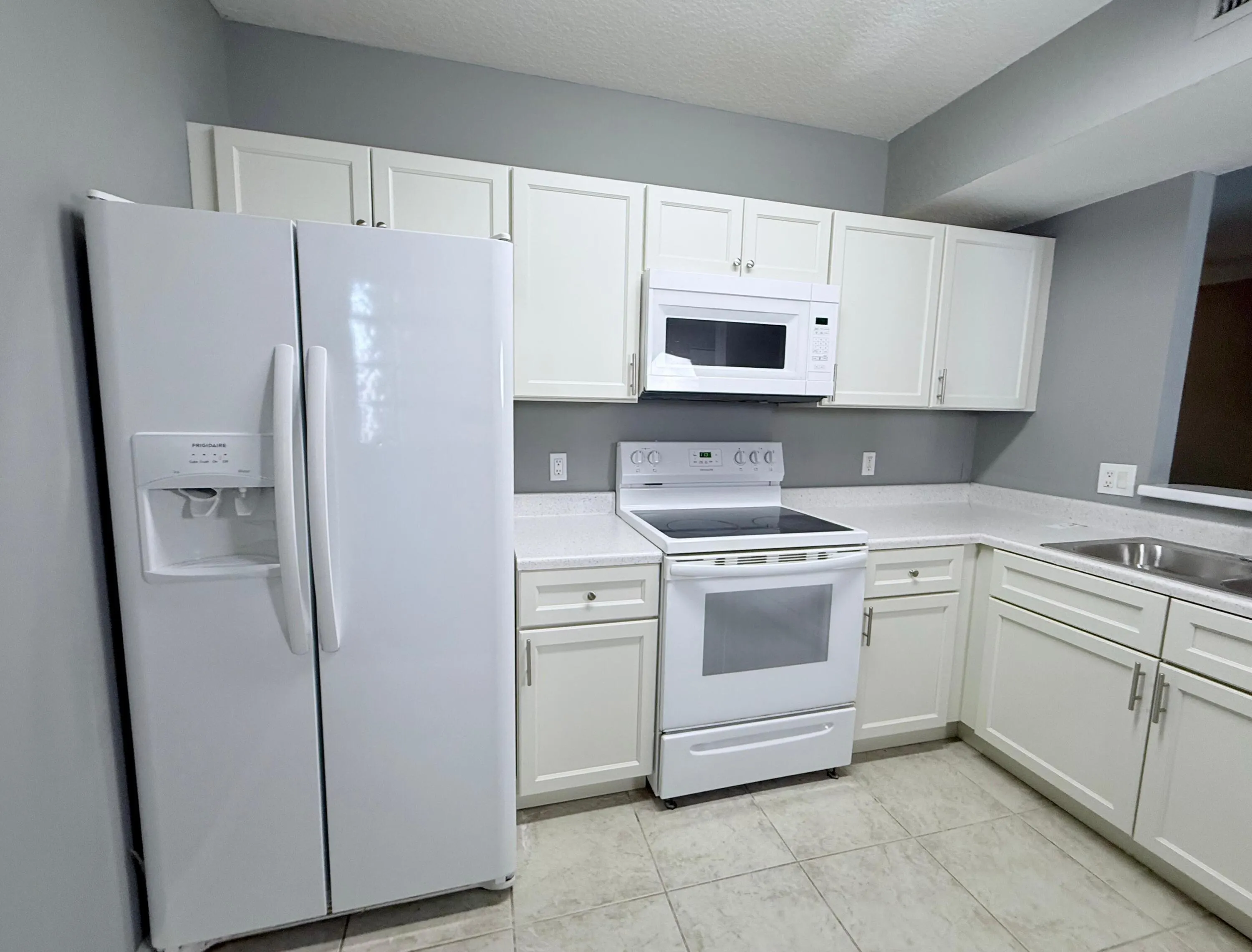 1115 Golden Lakes Boulevard, #512