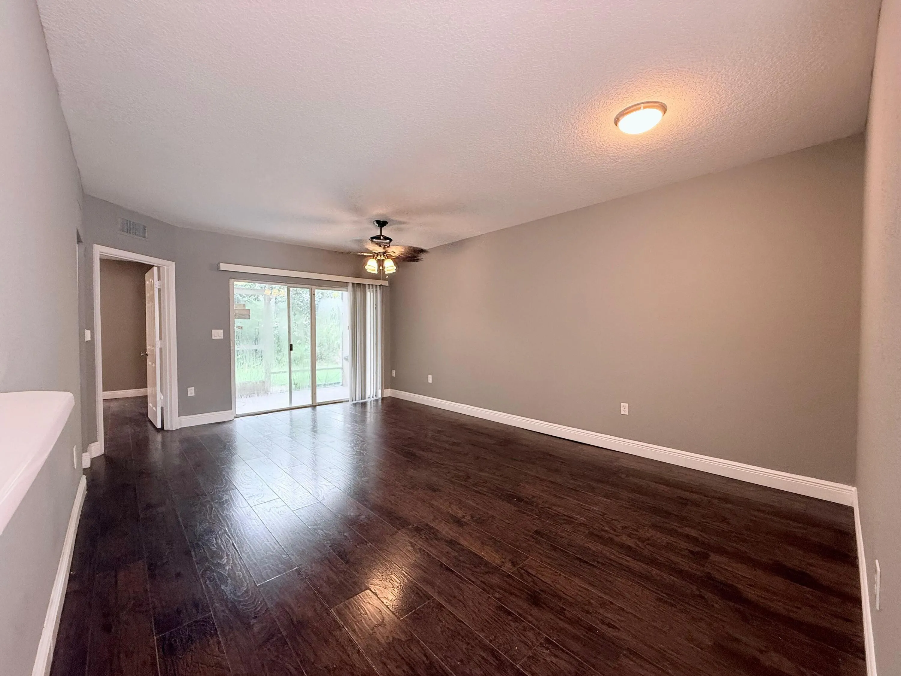 1115 Golden Lakes Boulevard, #512