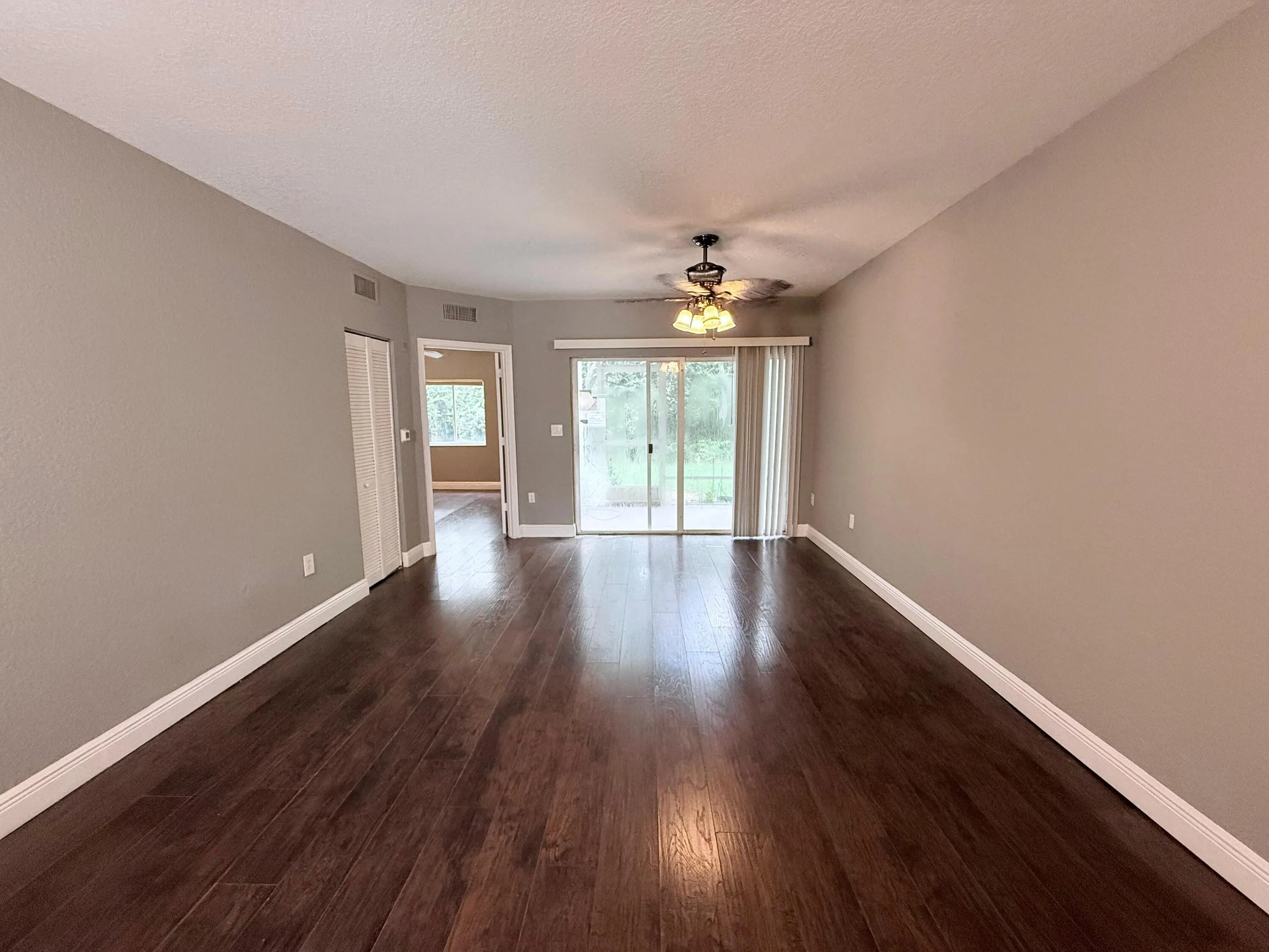 1115 Golden Lakes Boulevard, #512
