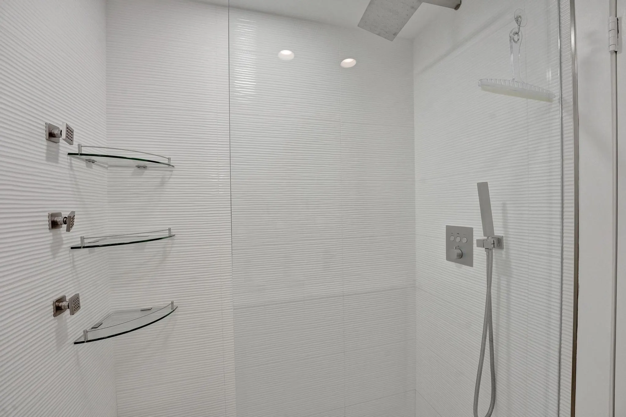 231 E Lantana Road, #702