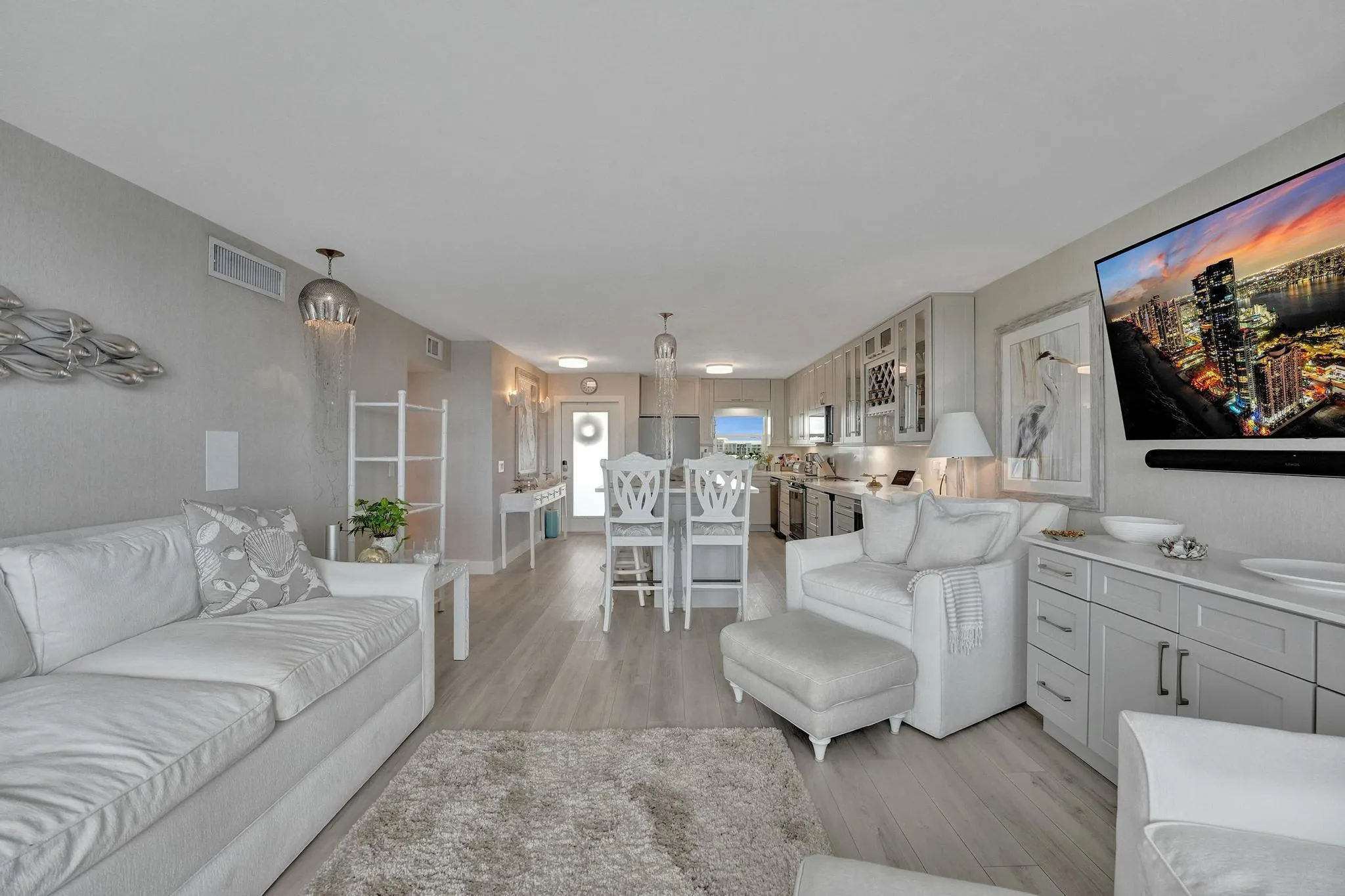 231 E Lantana Road, #702