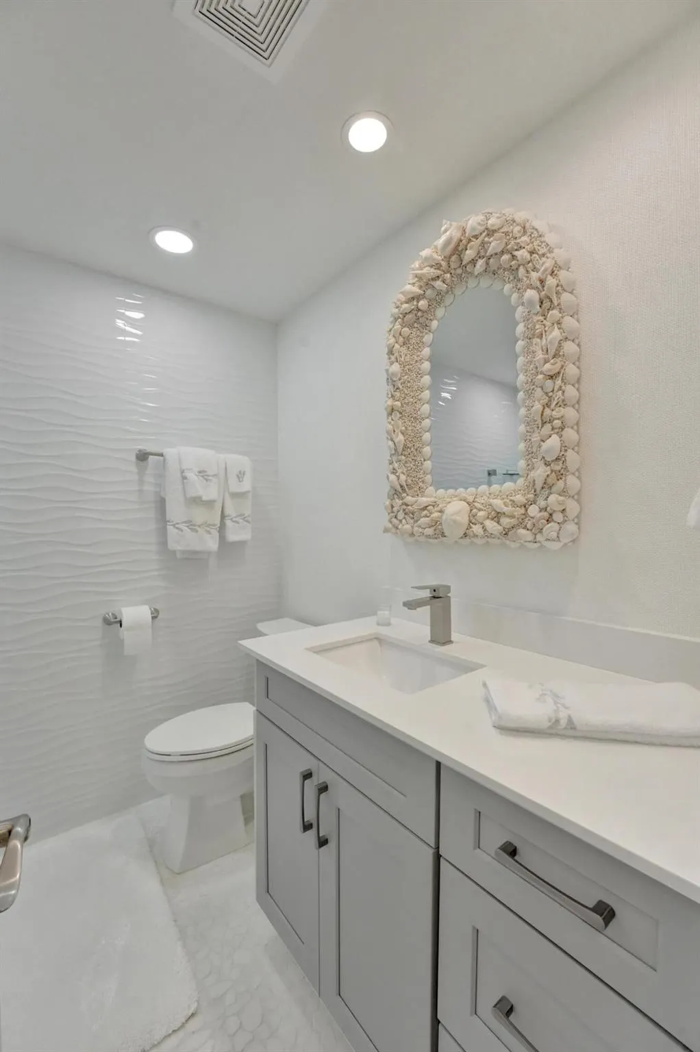 231 E Lantana Road, #702