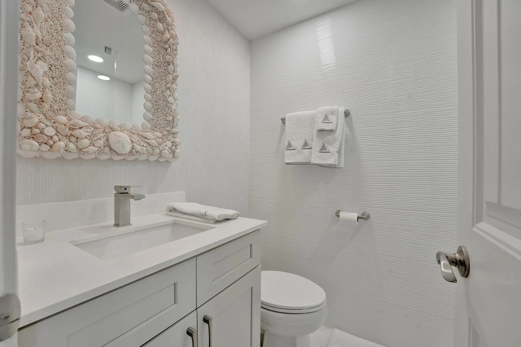 231 E Lantana Road, #702
