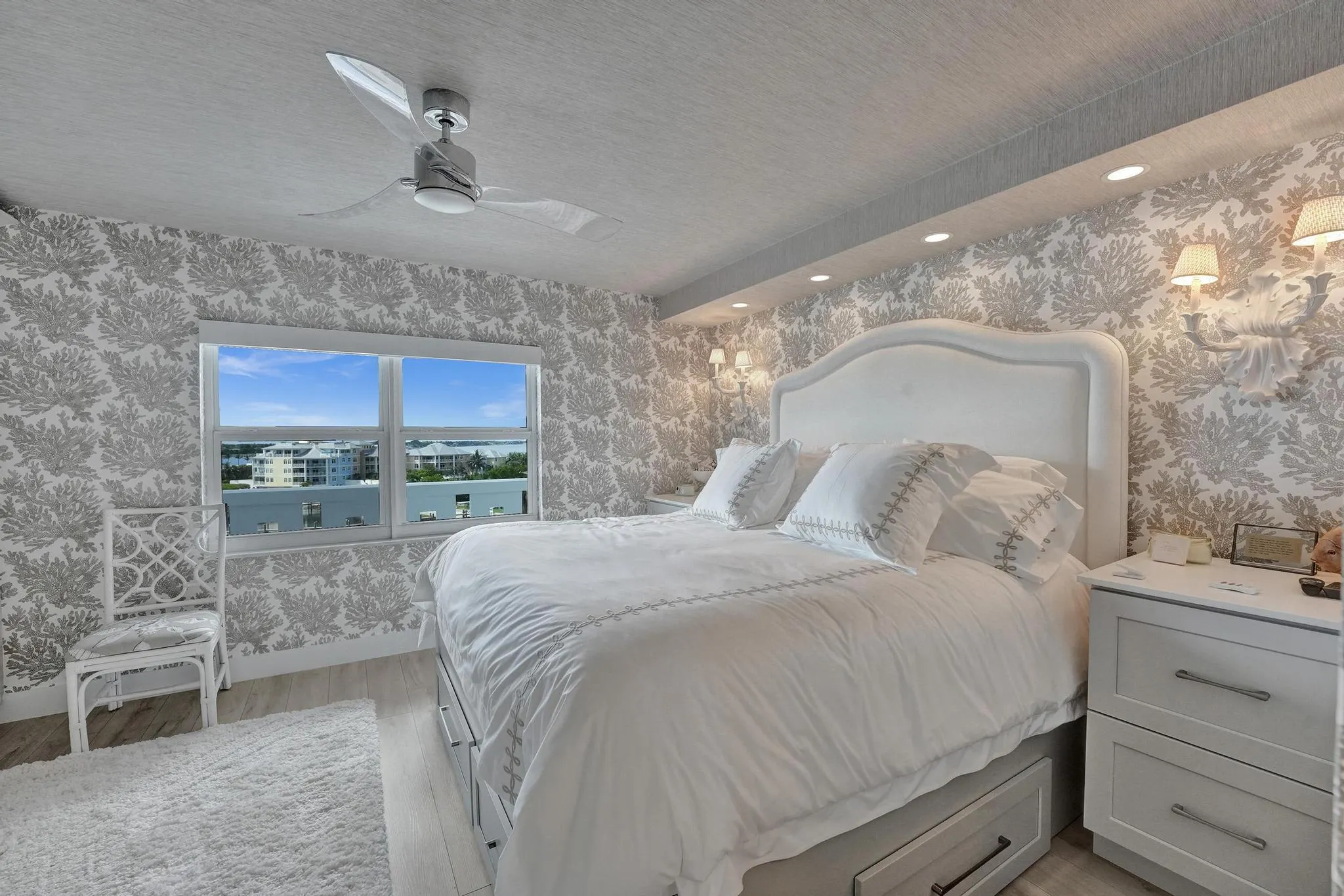 231 E Lantana Road, #702