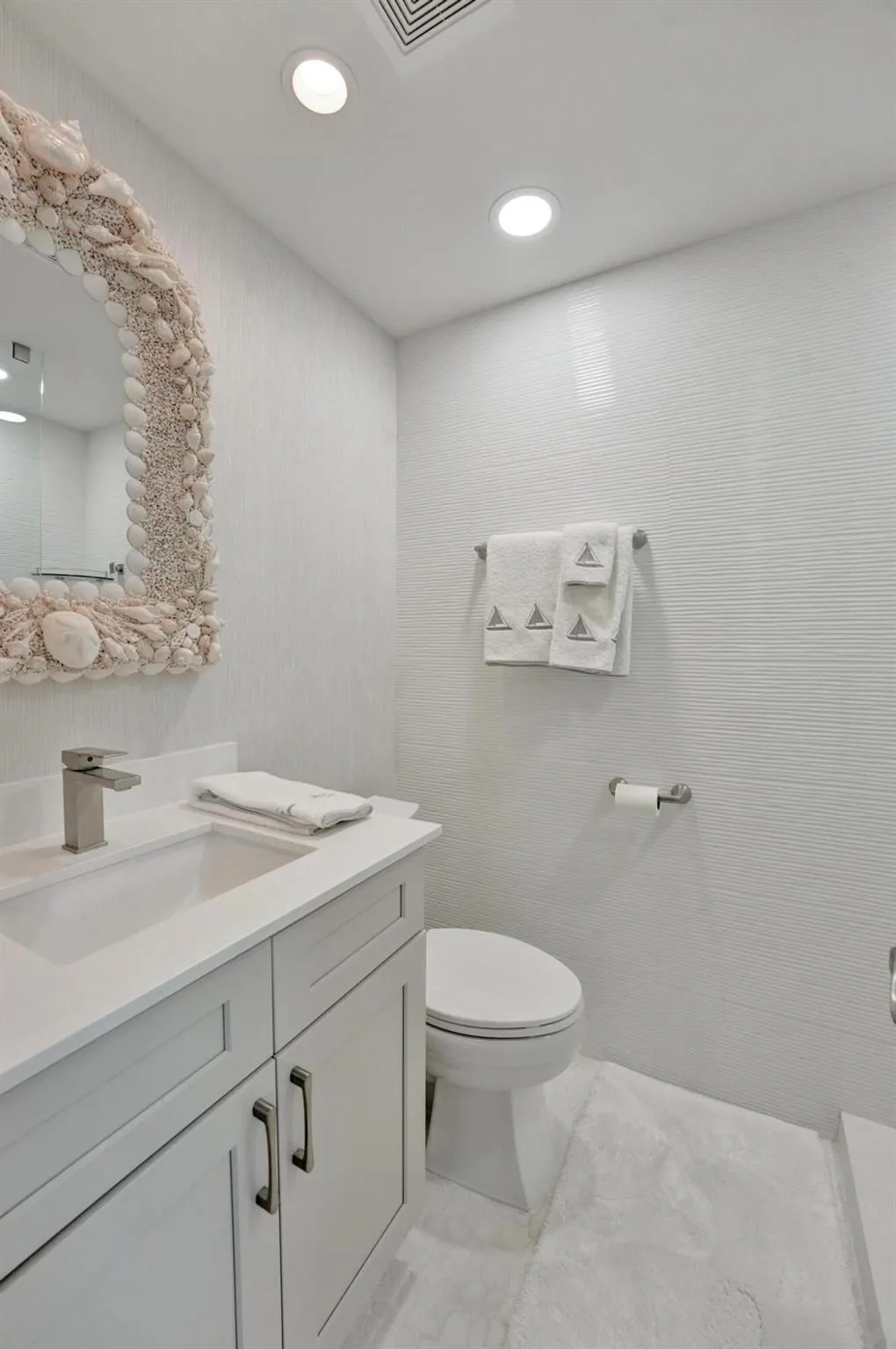 231 E Lantana Road, #702