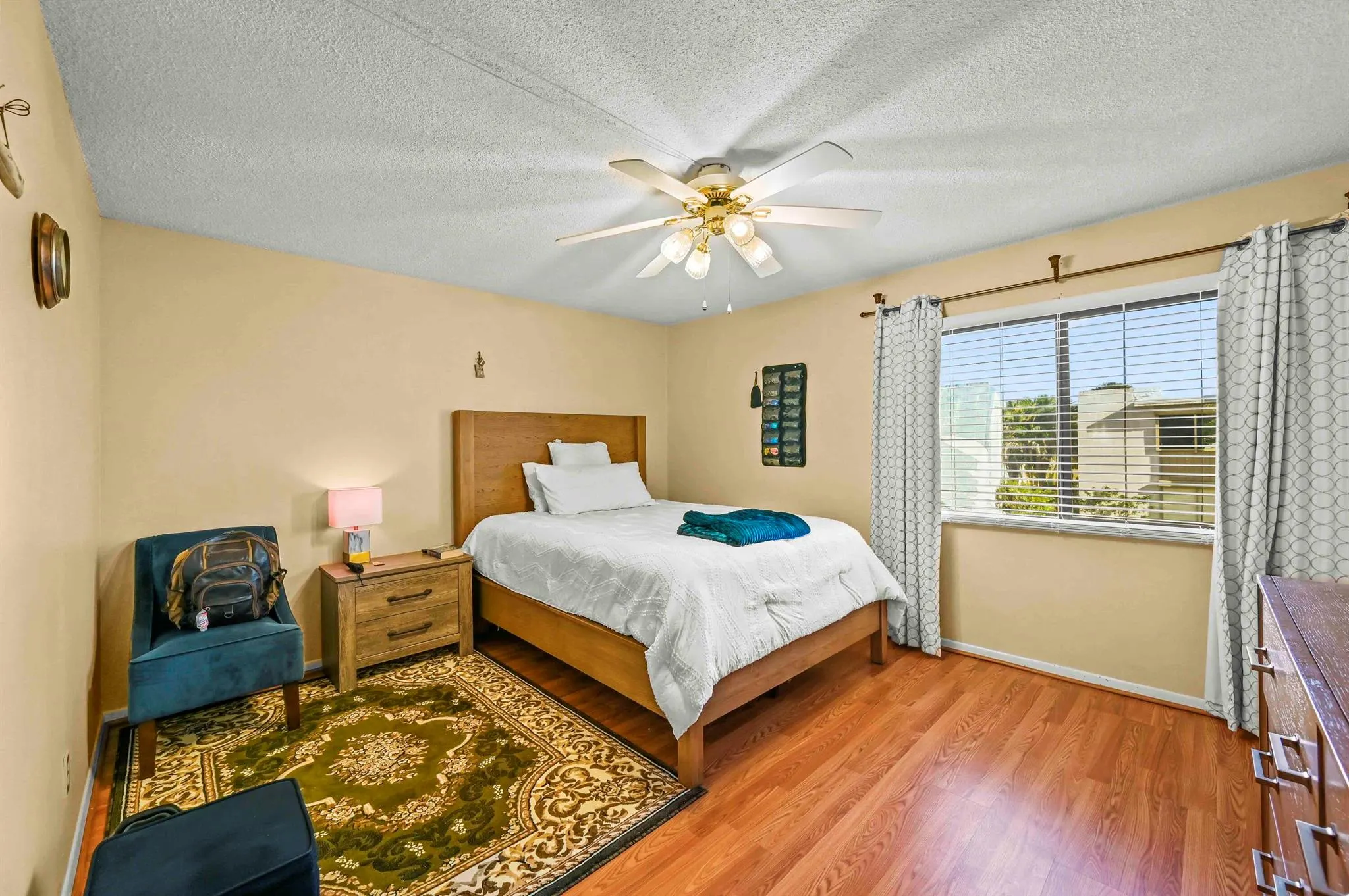 1501 NE 13th Terrace, #H16