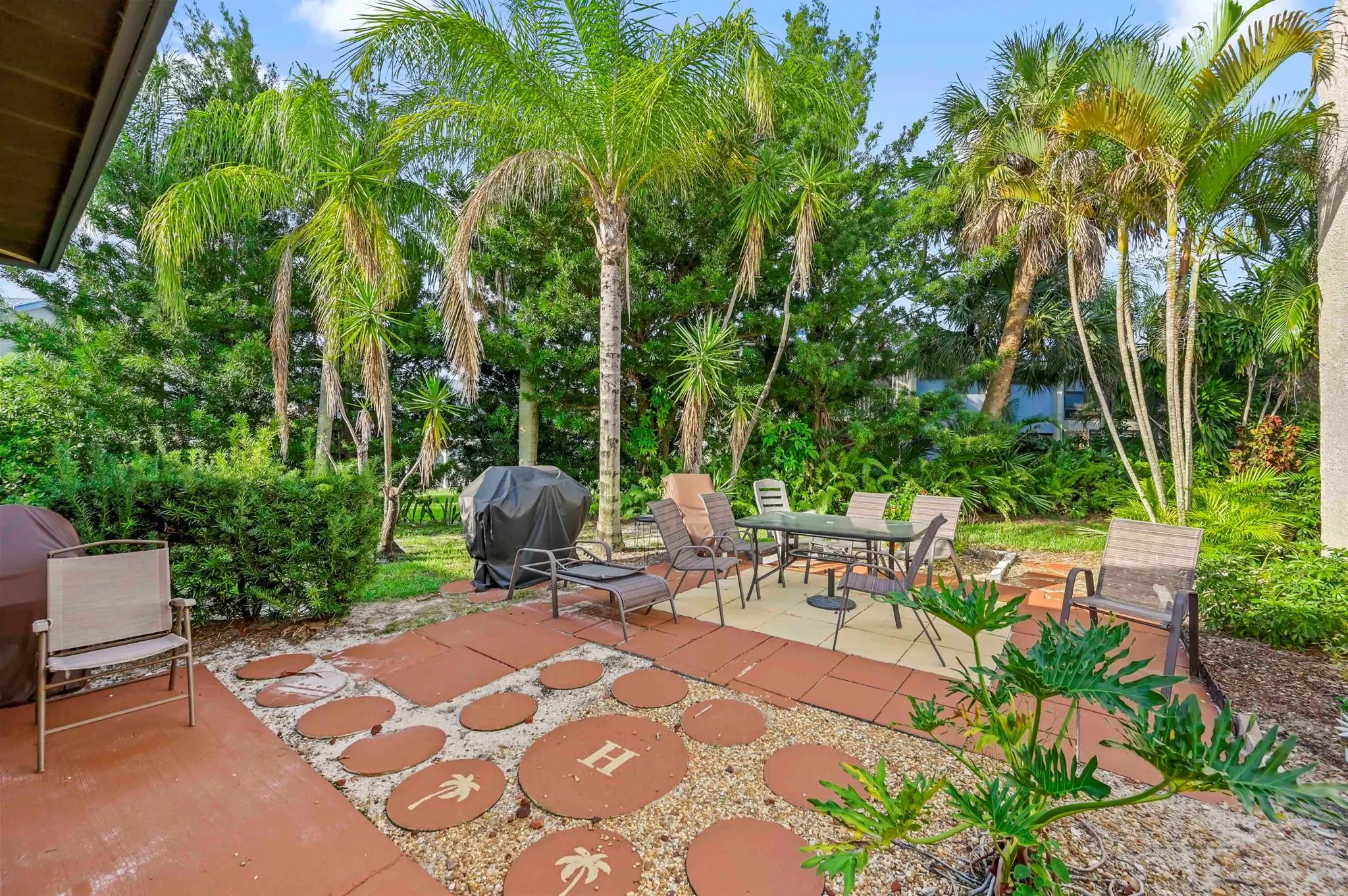 1501 NE 13th Terrace, #H16