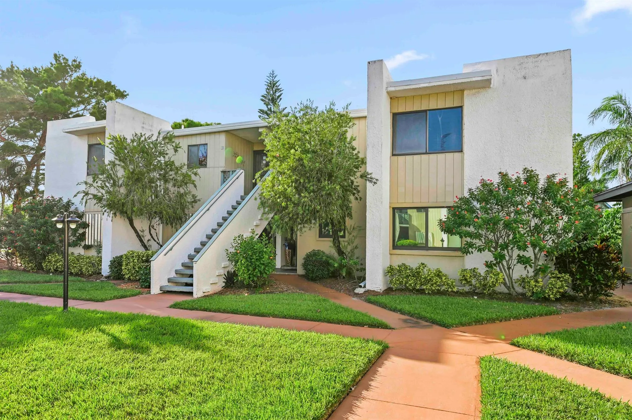 1501 NE 13th Terrace, #H16