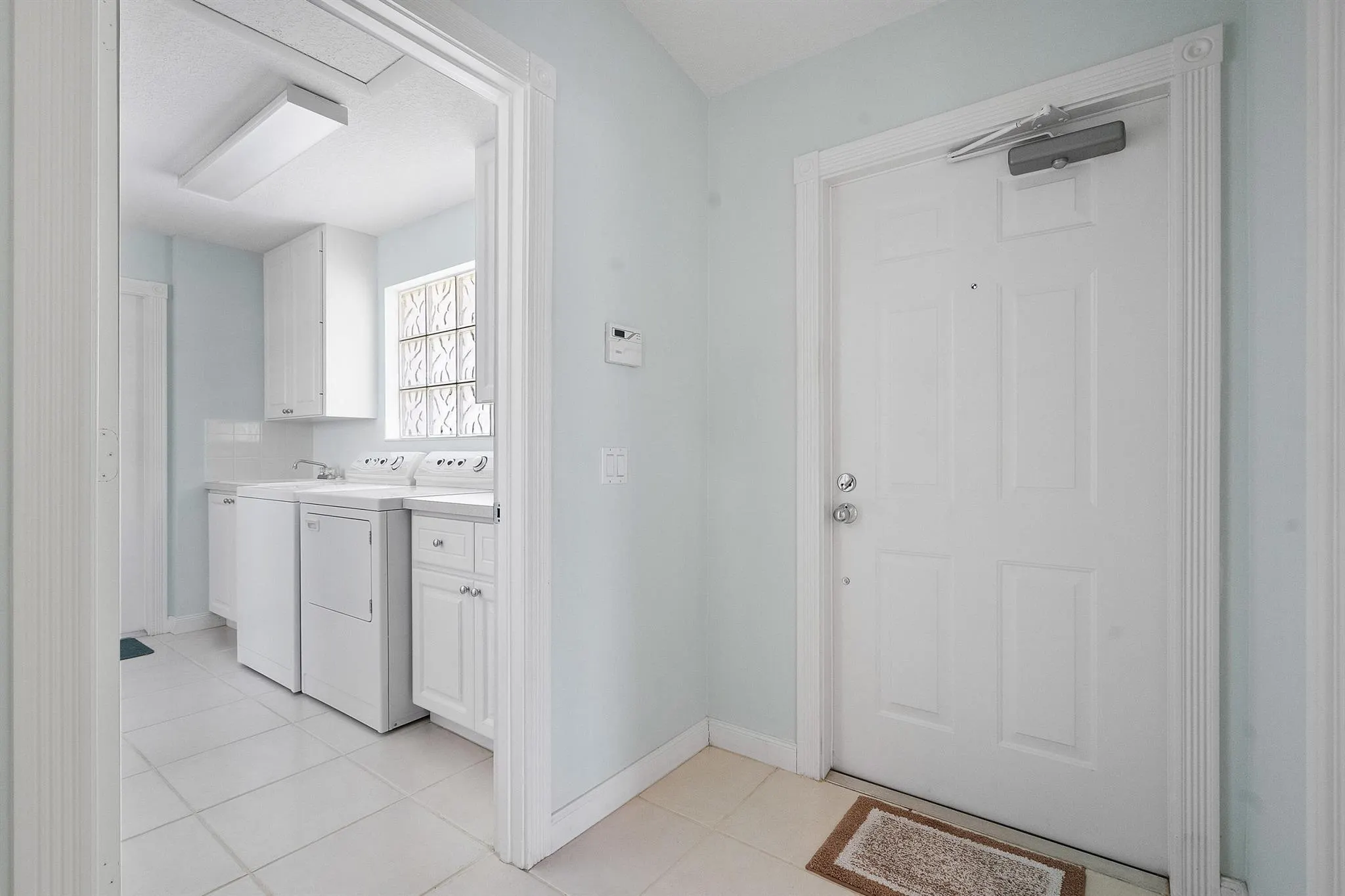 1364 Saint Lawrence Drive