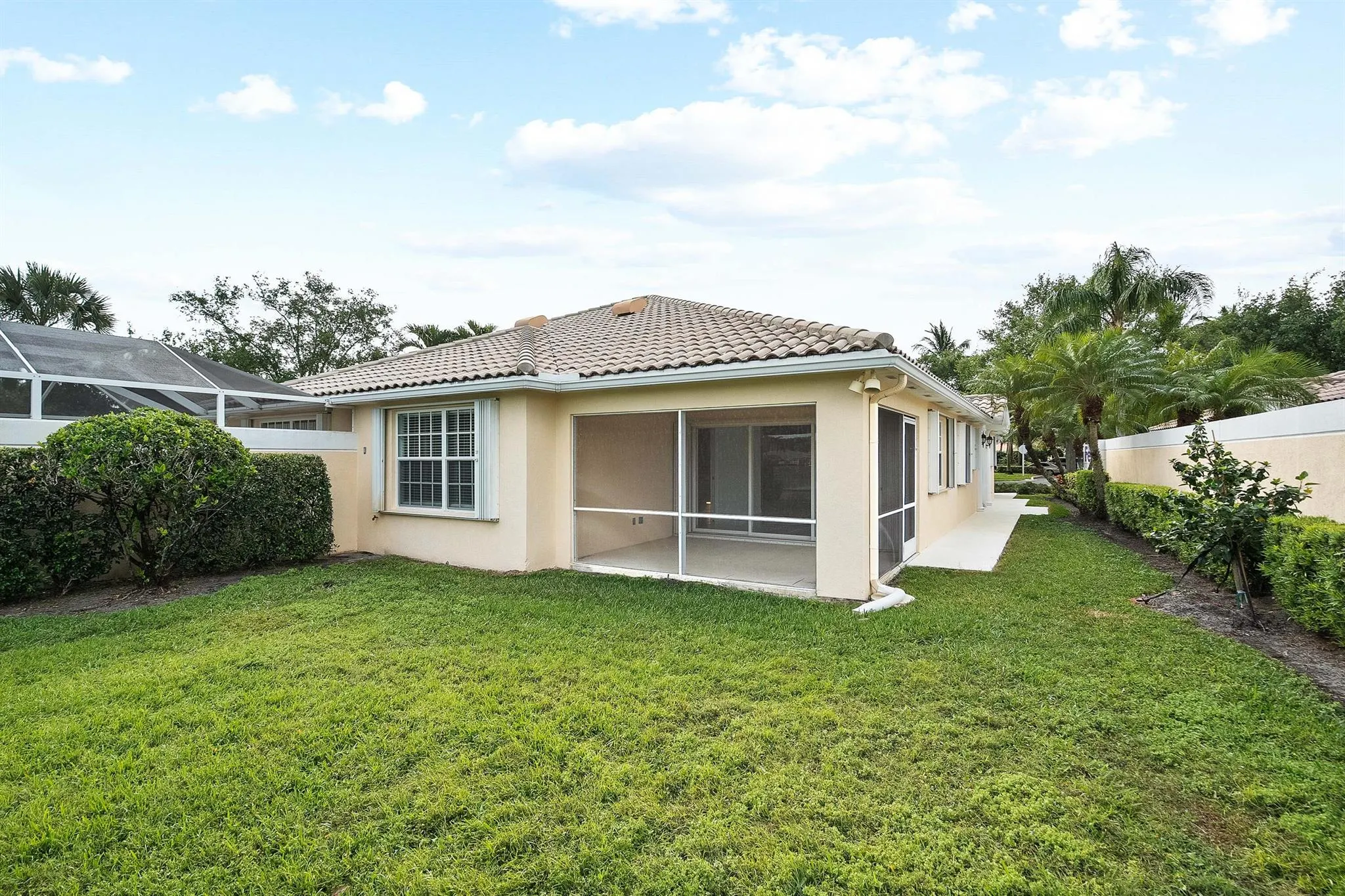 1364 Saint Lawrence Drive
