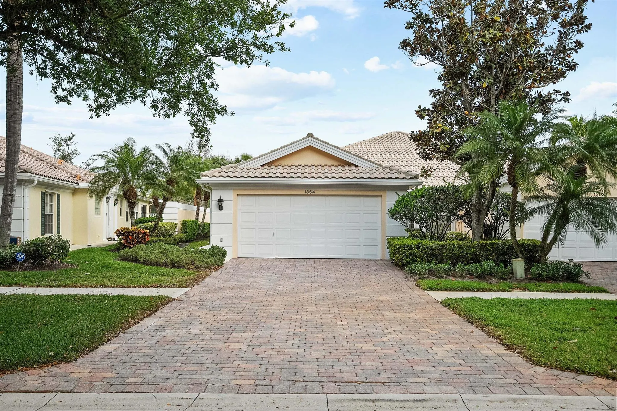 1364 Saint Lawrence Drive