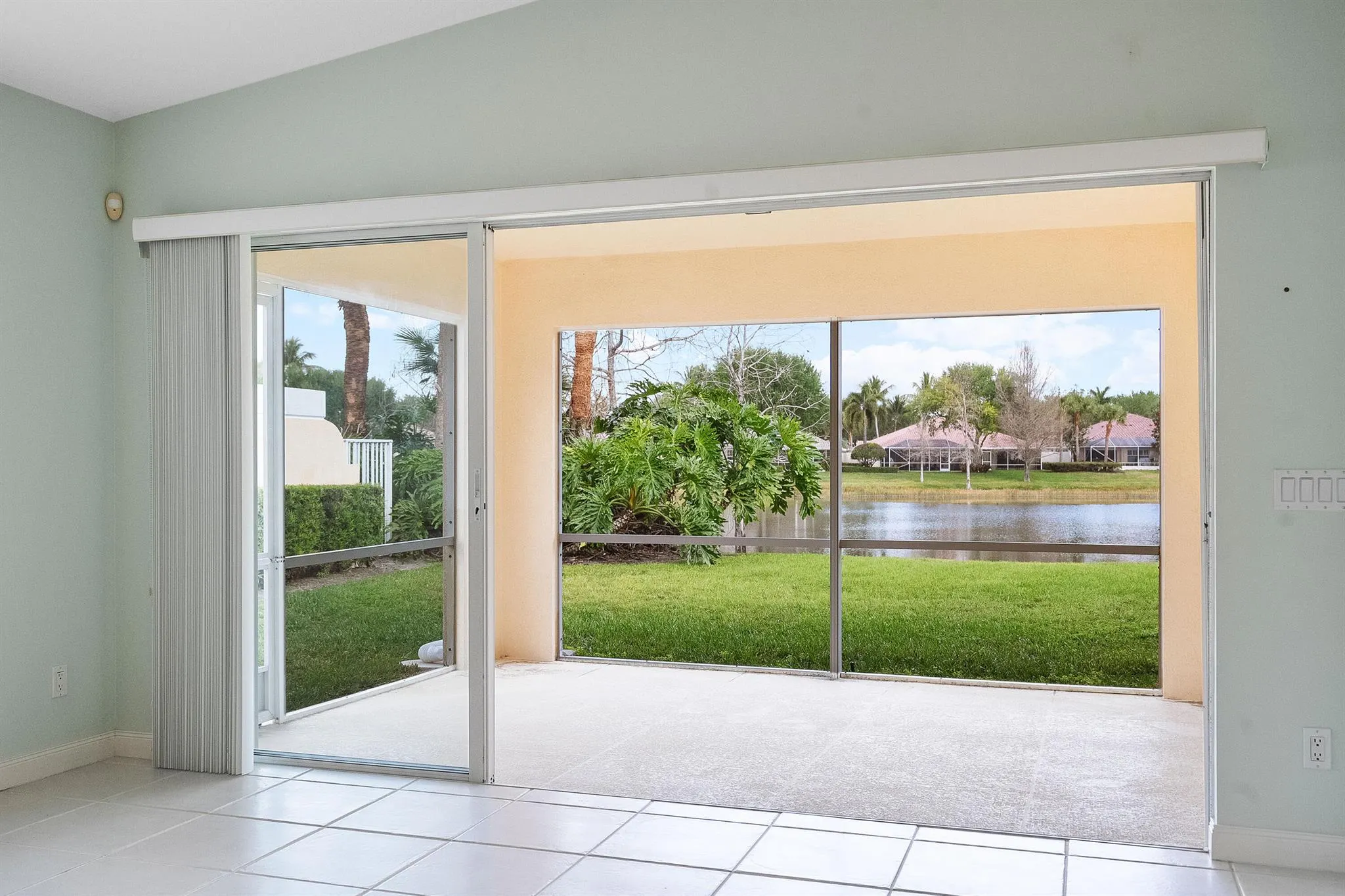 1364 Saint Lawrence Drive