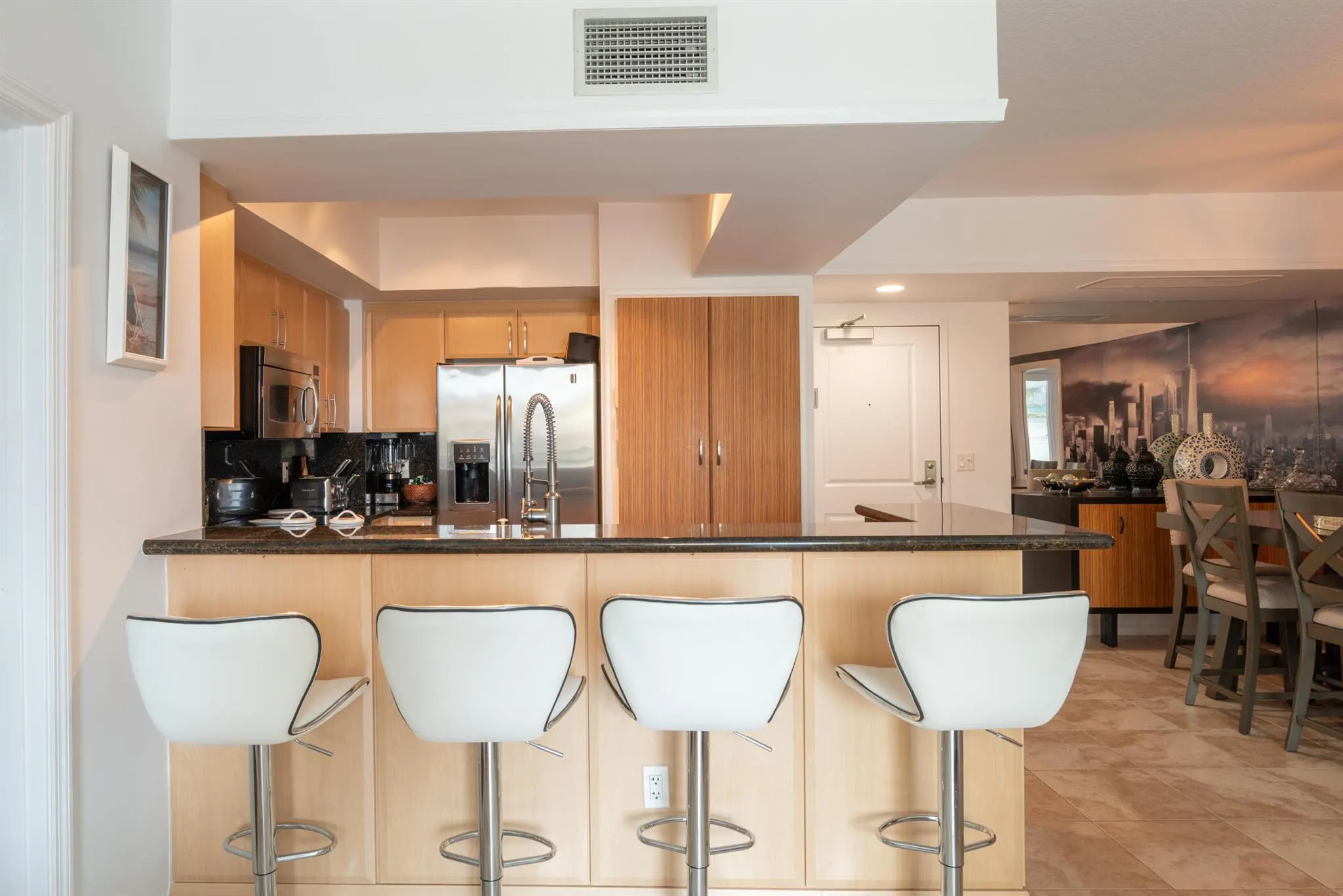 403 S Sapodilla Avenue, #207