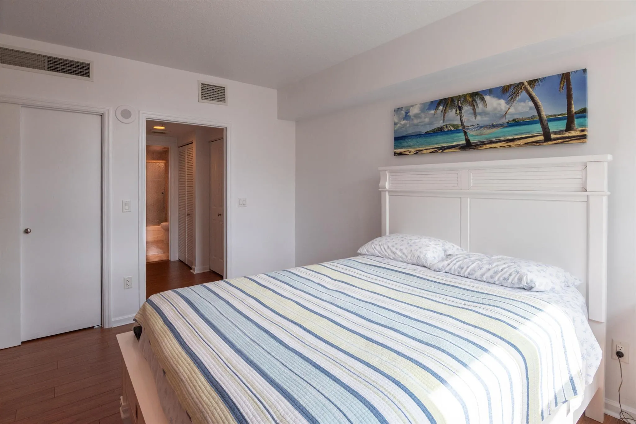 403 S Sapodilla Avenue, #207