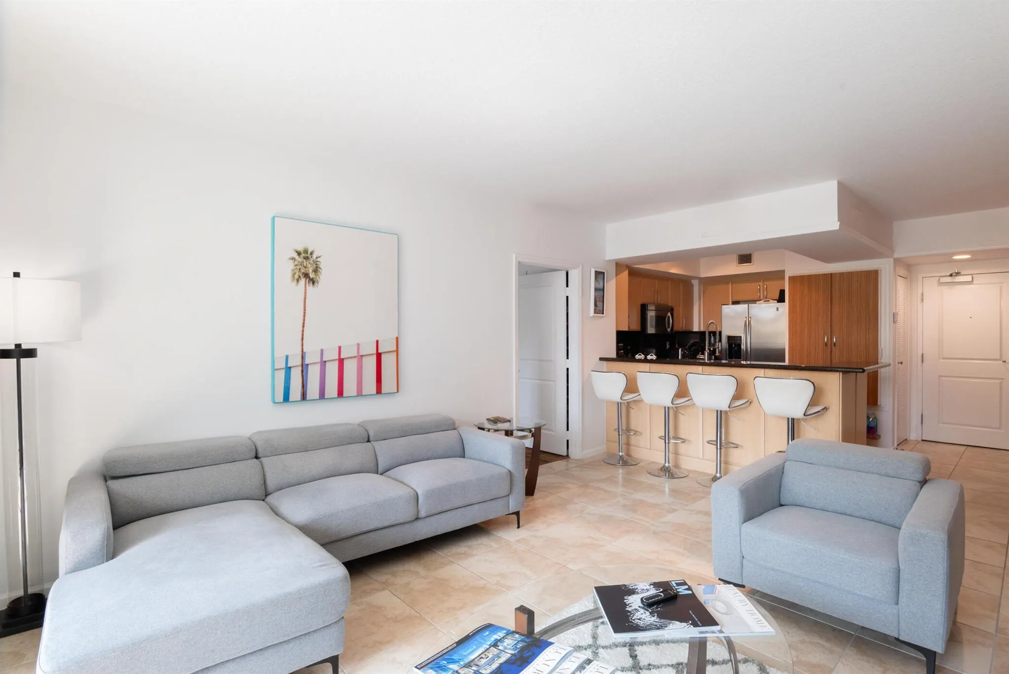 403 S Sapodilla Avenue, #207