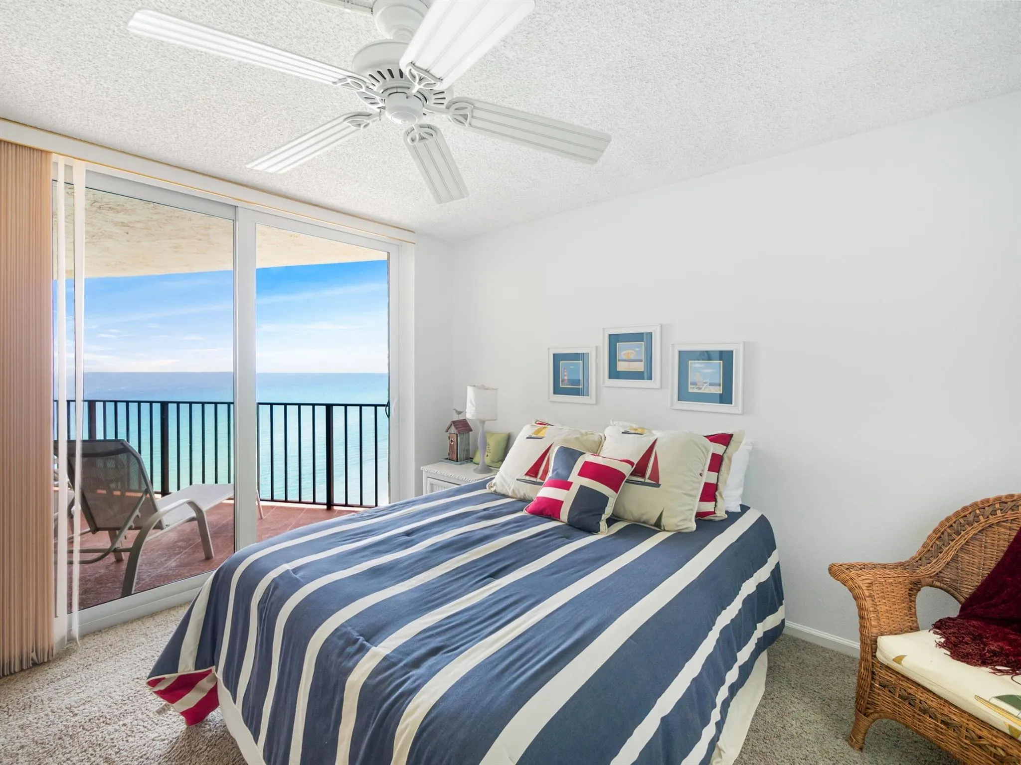 5420 N Ocean Drive, #2504