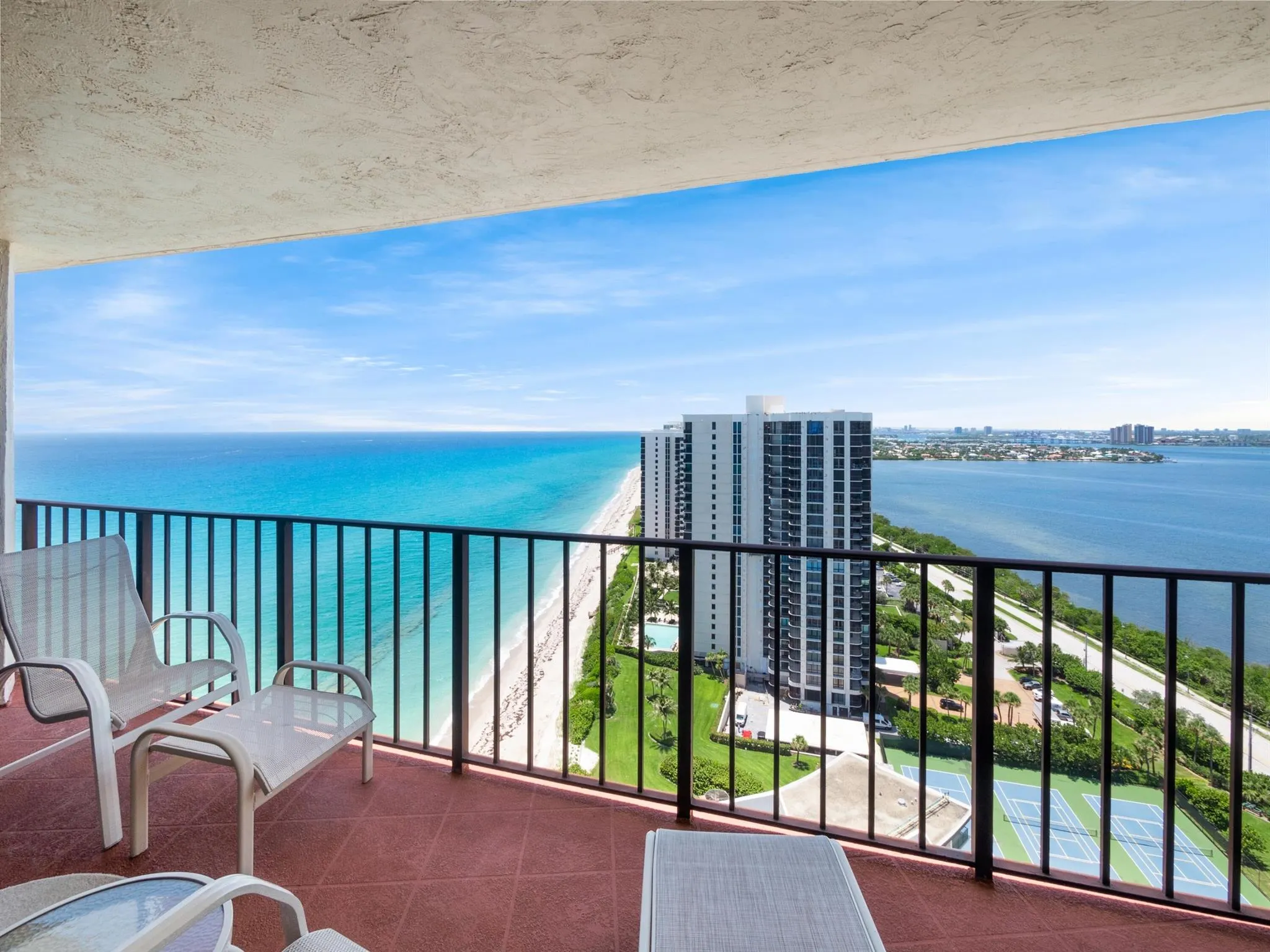 5420 N Ocean Drive, #2504