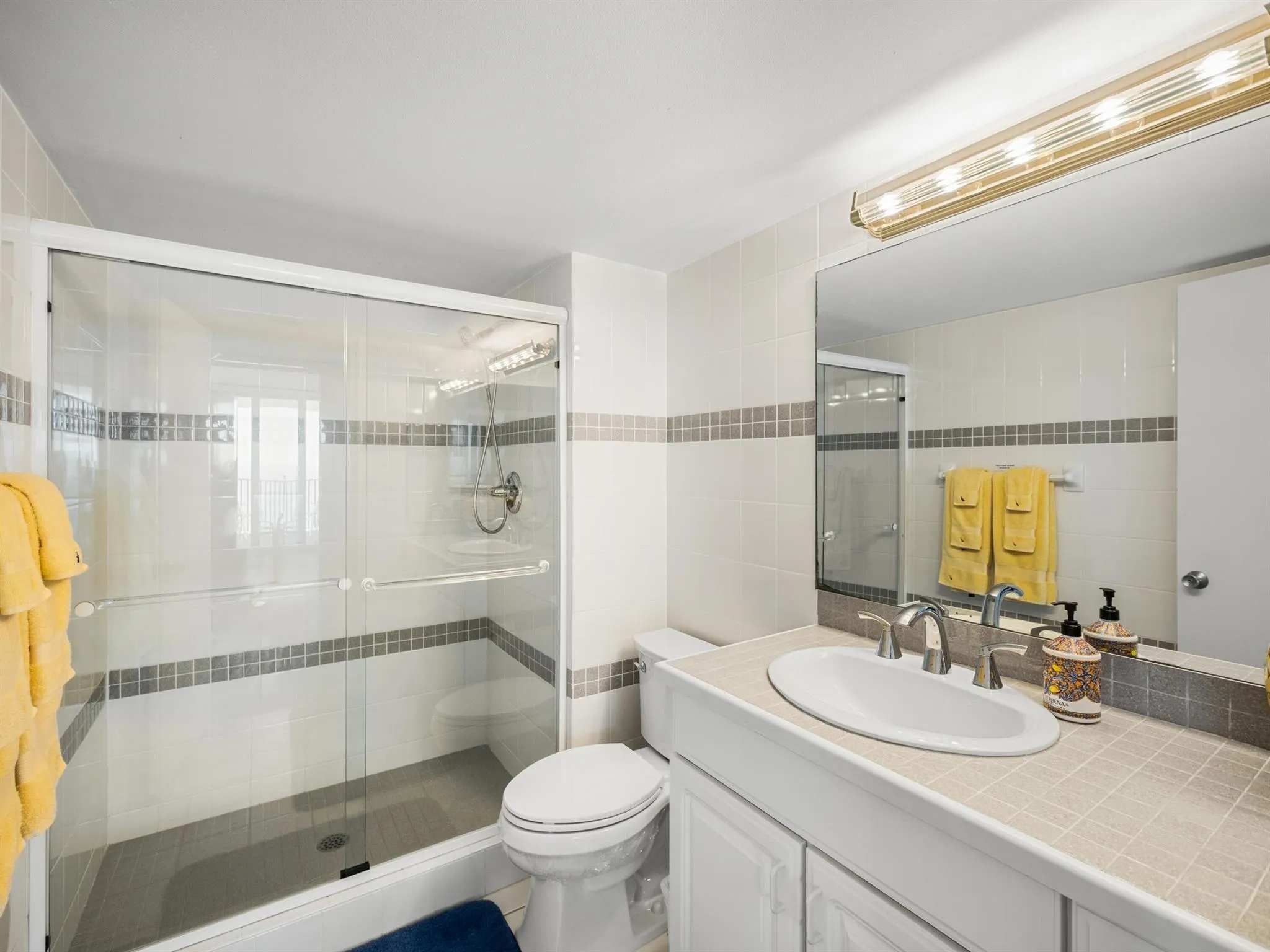 5420 N Ocean Drive, #2504
