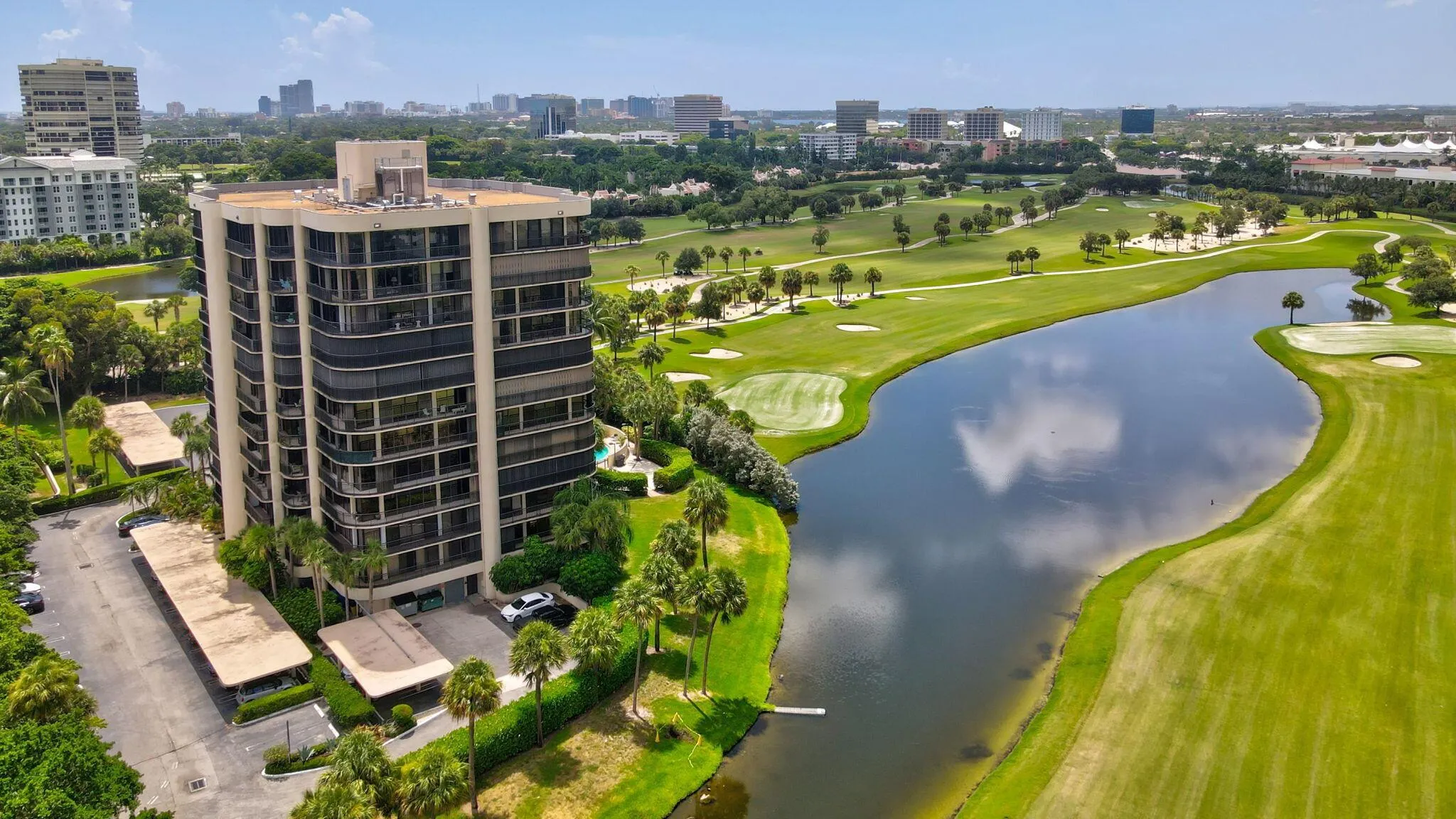 2427 Presidential Way, #701