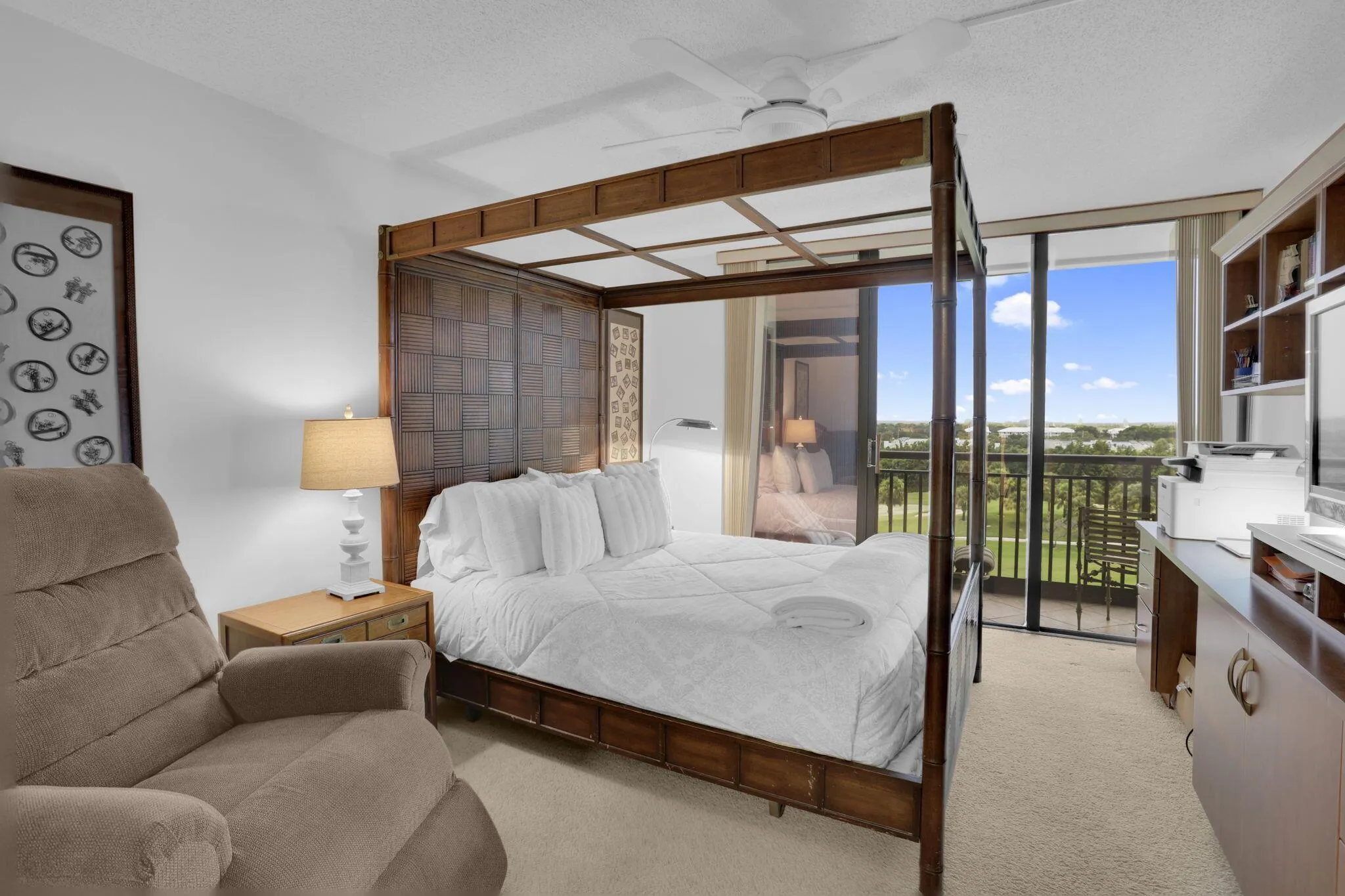 2427 Presidential Way, #701