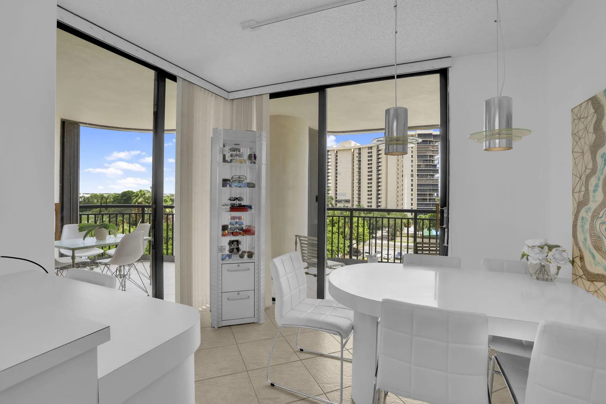 2427 Presidential Way, #701