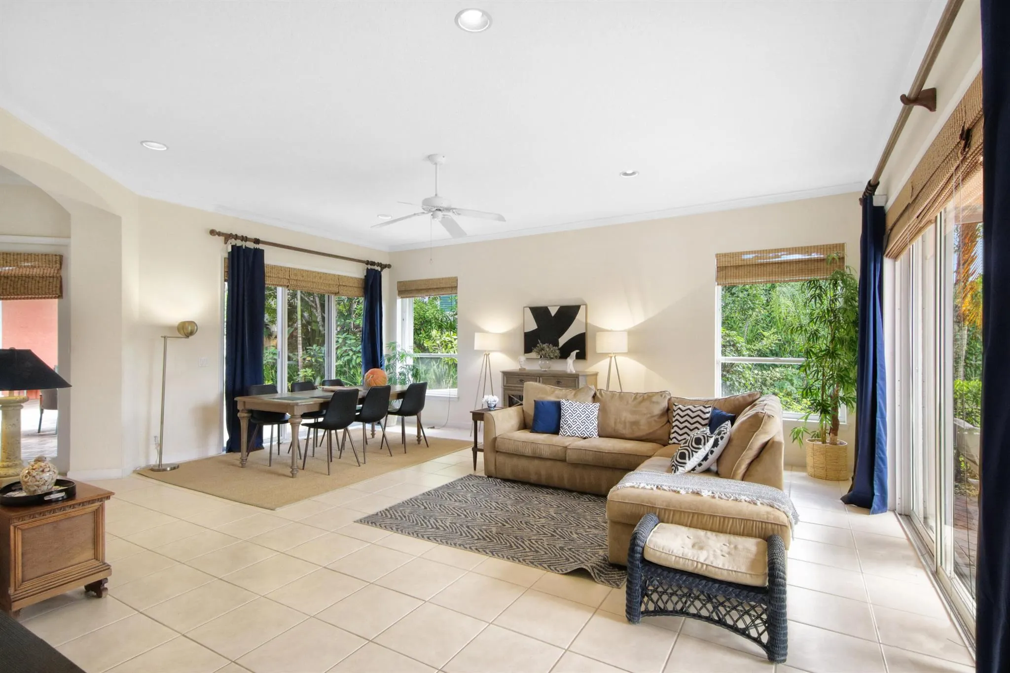 2771 Twin Oaks Way