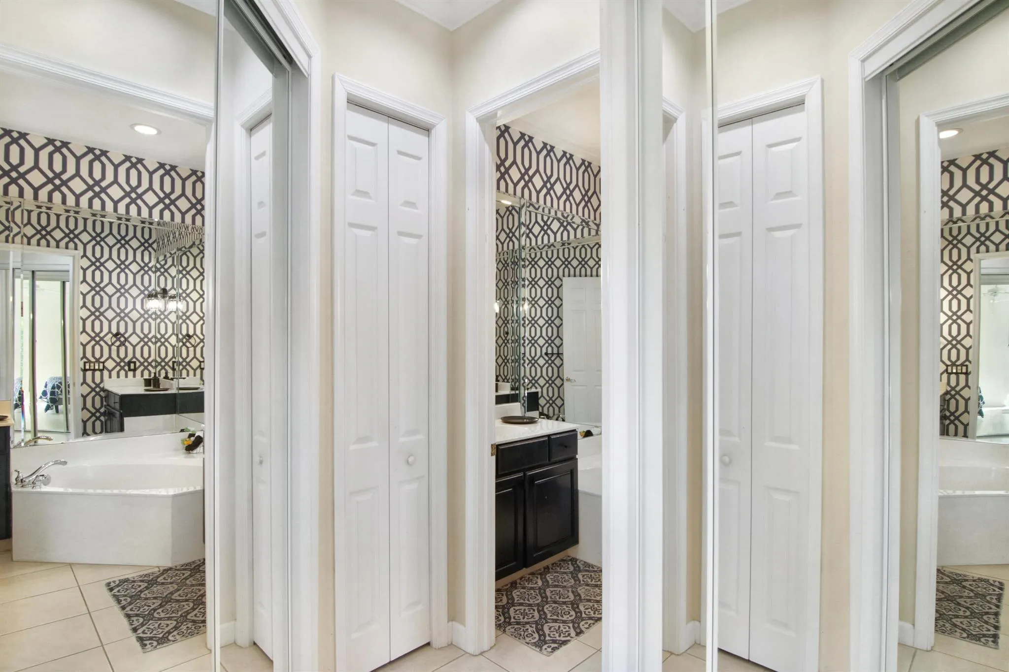 2771 Twin Oaks Way