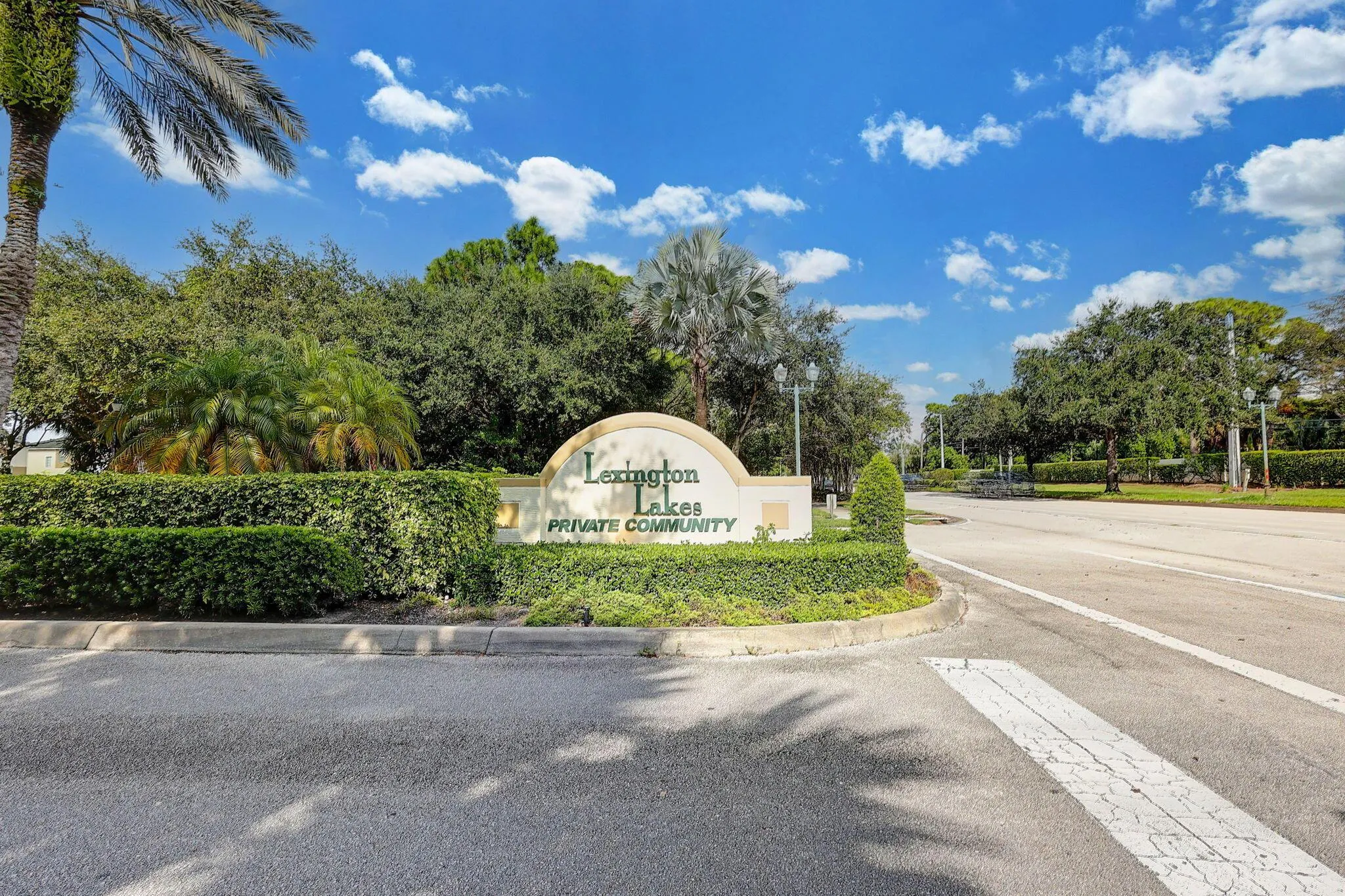 2988 SE Lexington Lakes Drive