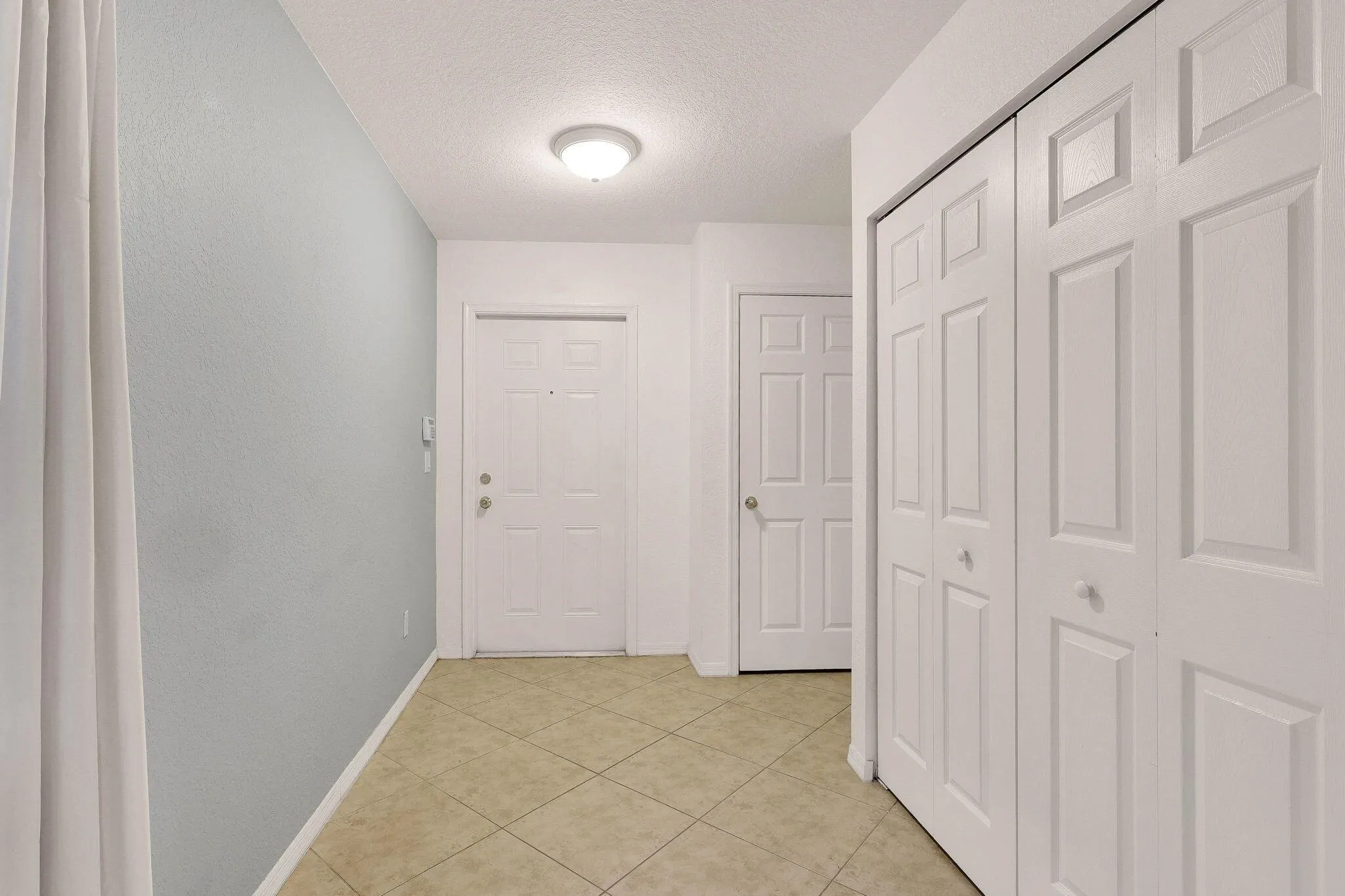 2988 SE Lexington Lakes Drive