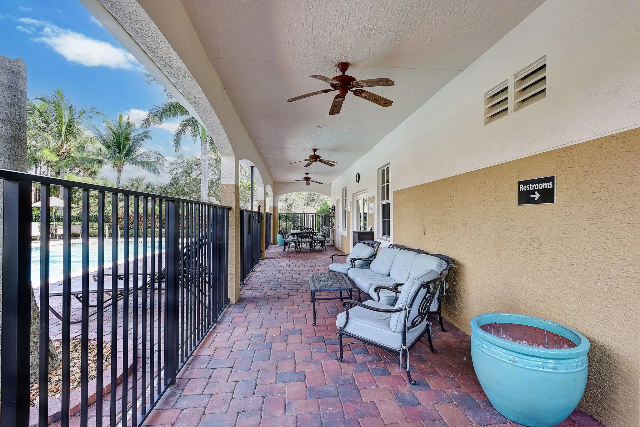 2988 SE Lexington Lakes Drive