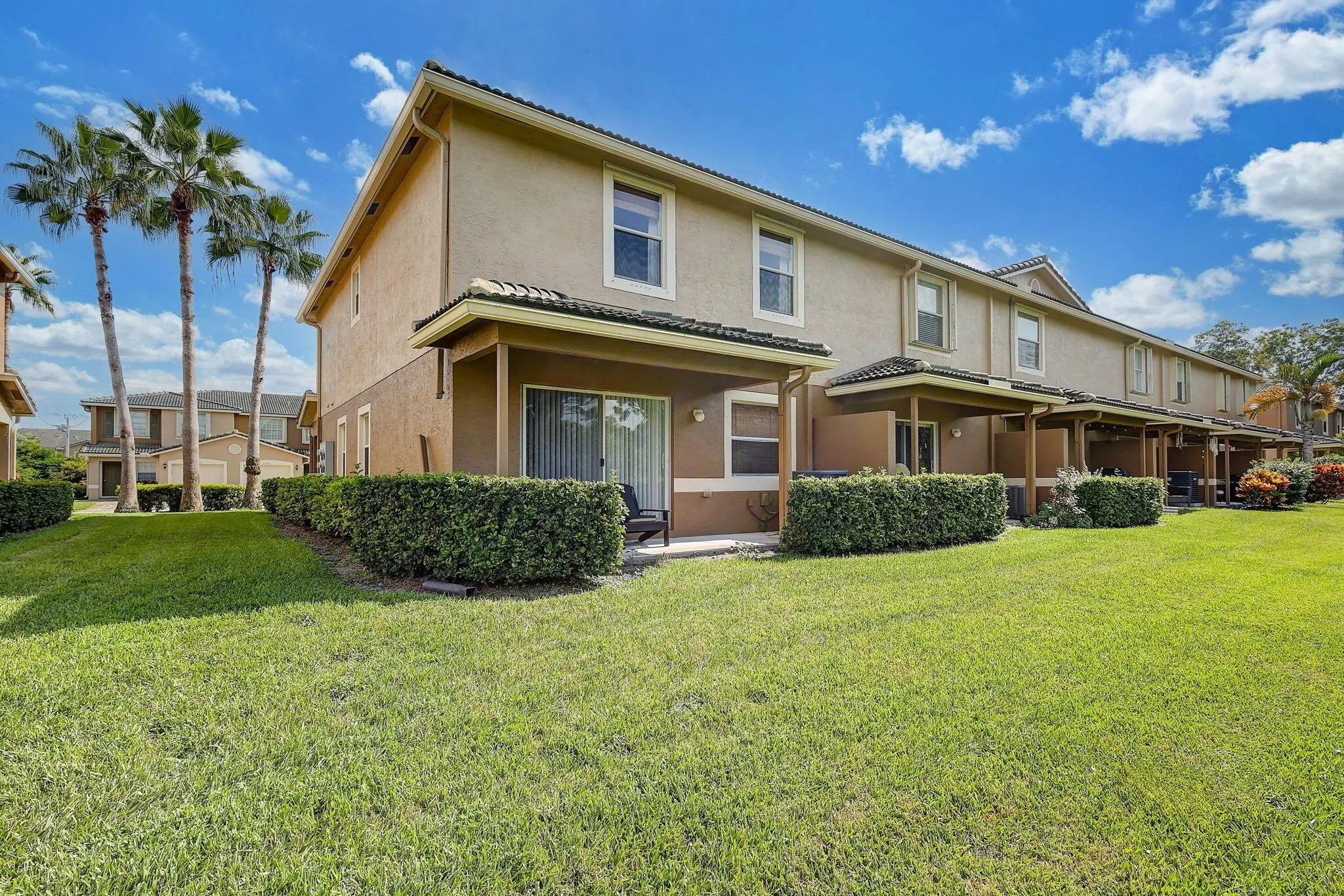 2988 SE Lexington Lakes Drive