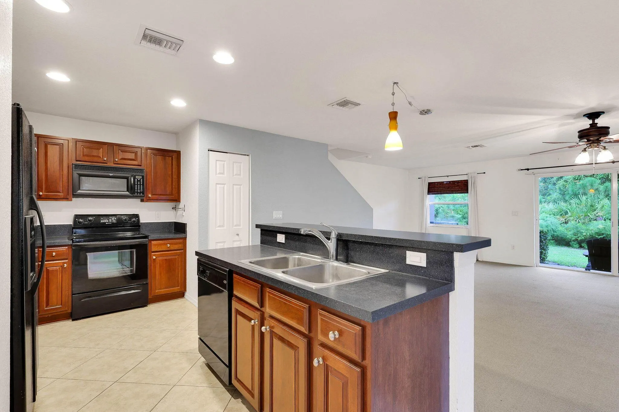 2988 SE Lexington Lakes Drive