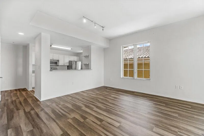 1200 Town Center Drive, #427
