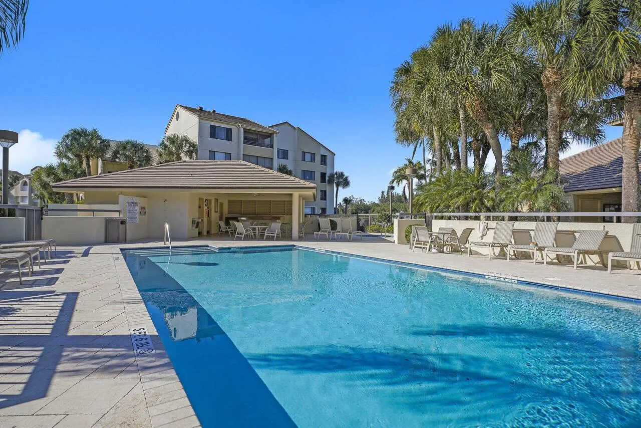 513 Oak Harbour Drive