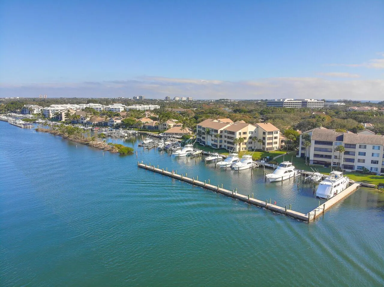 513 Oak Harbour Drive