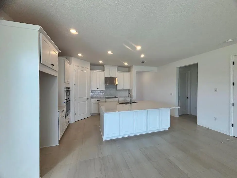 9329 SW Lorenzo Way