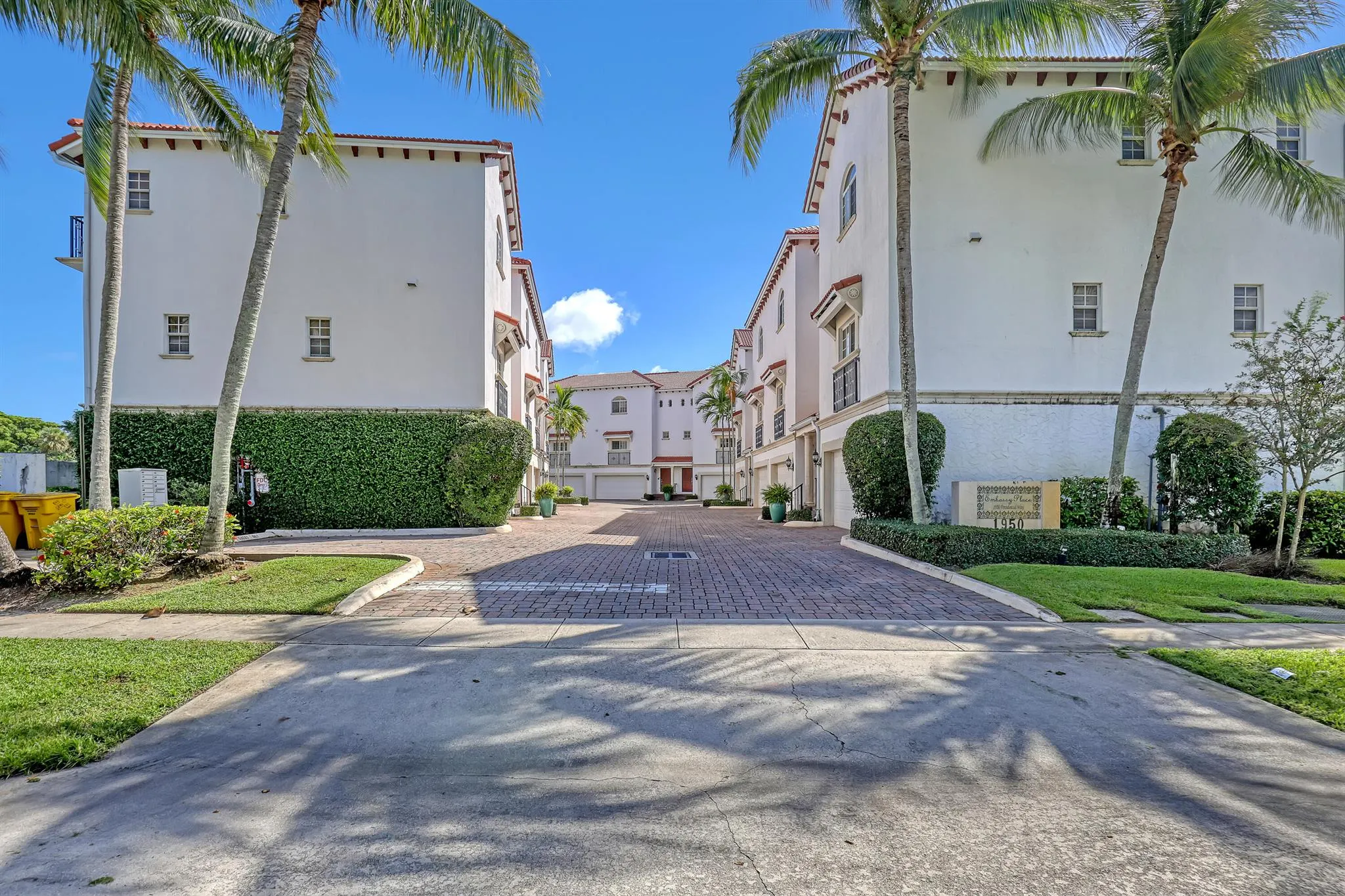1950 Presidential Way, #12