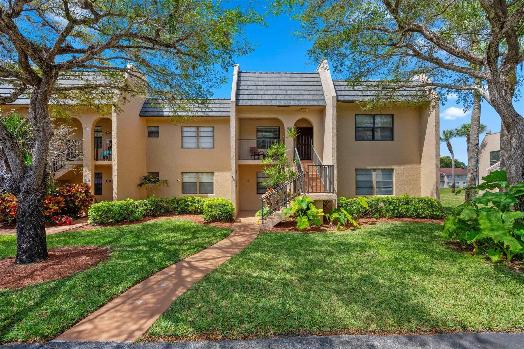 145 Lake Nancy Lane, #232