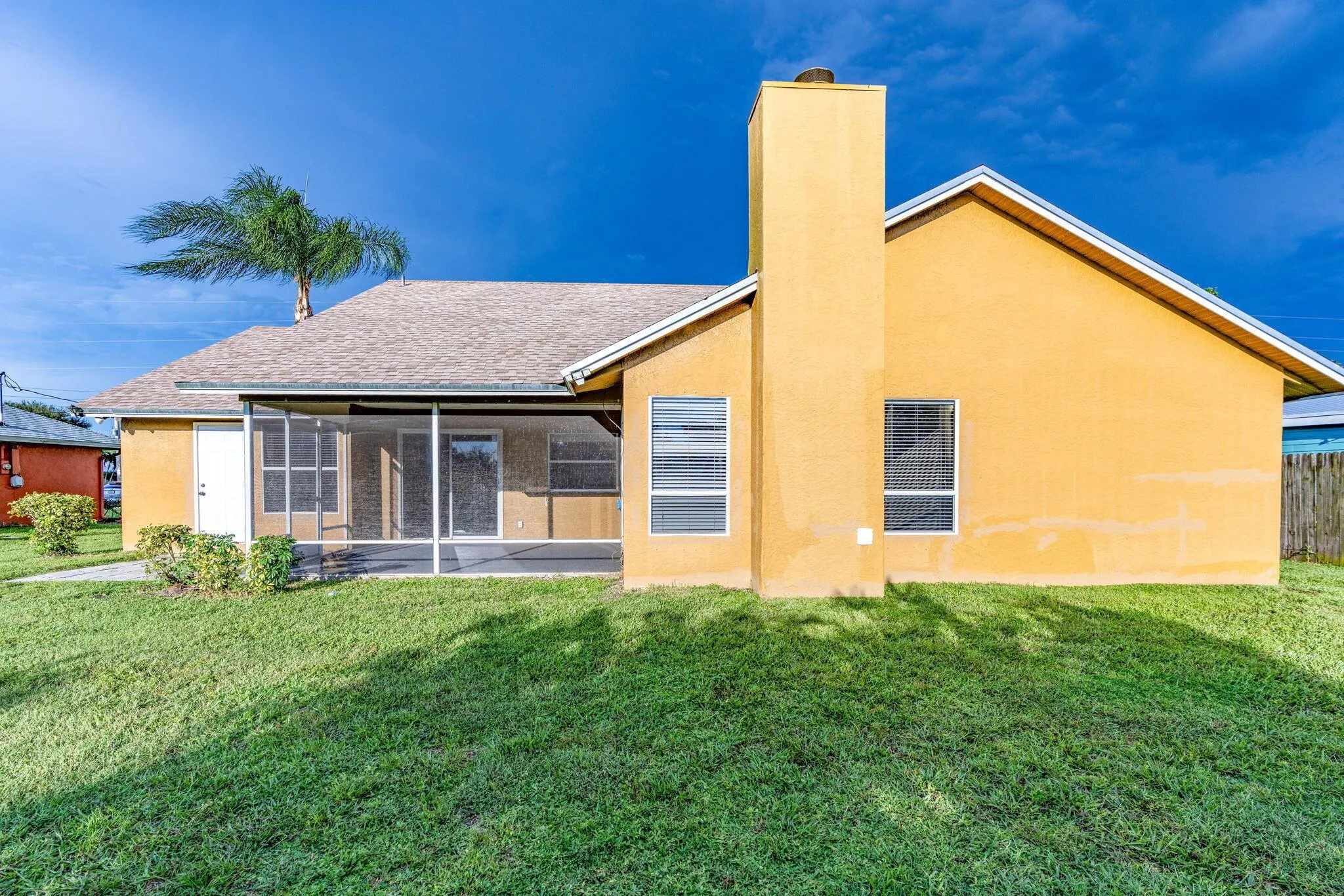 2402 SW Monterrey Lane