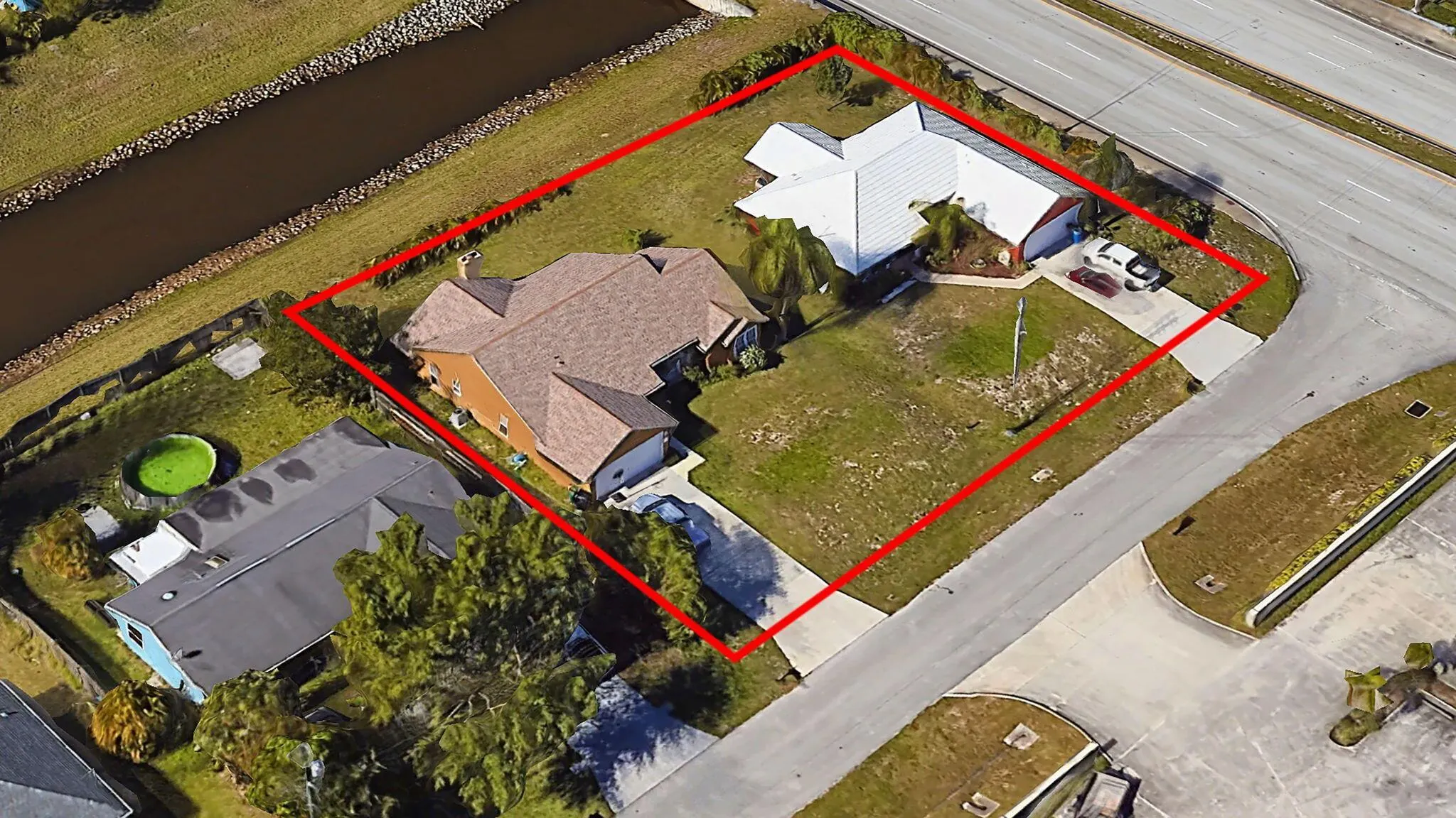 2402 SW Monterrey Lane