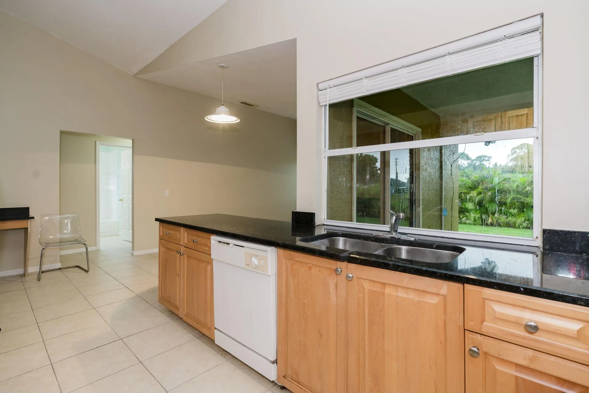 2402 SW Monterrey Lane