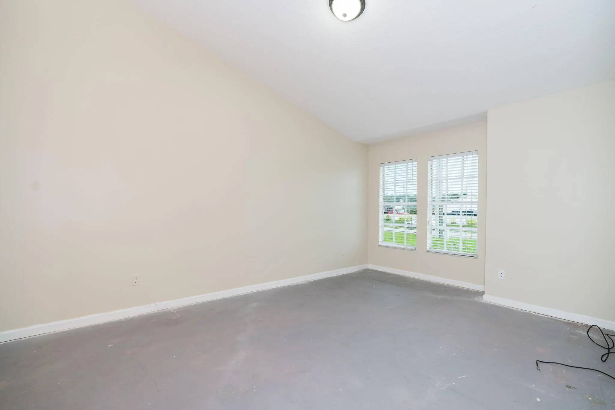 2402 SW Monterrey Lane