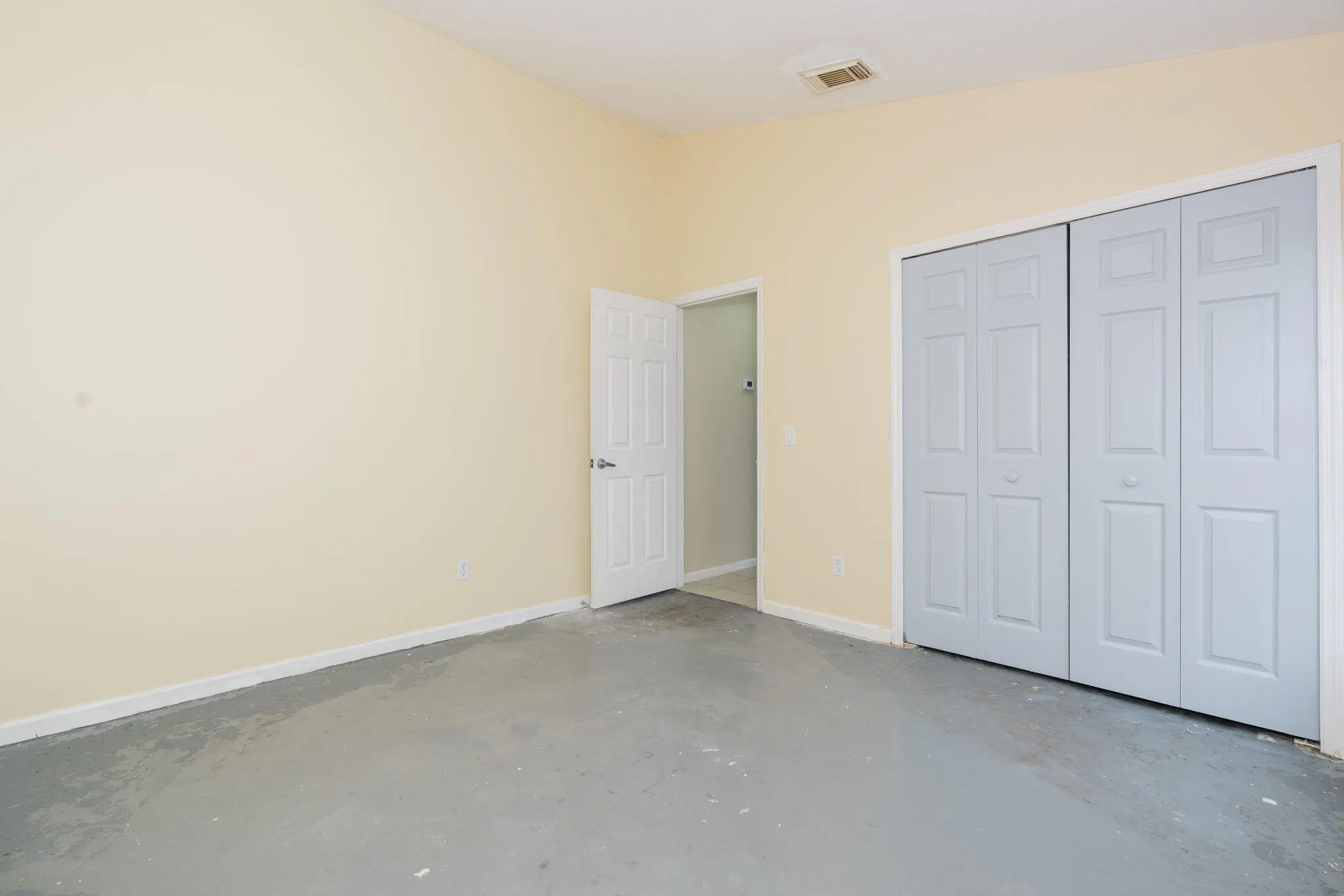 2402 SW Monterrey Lane