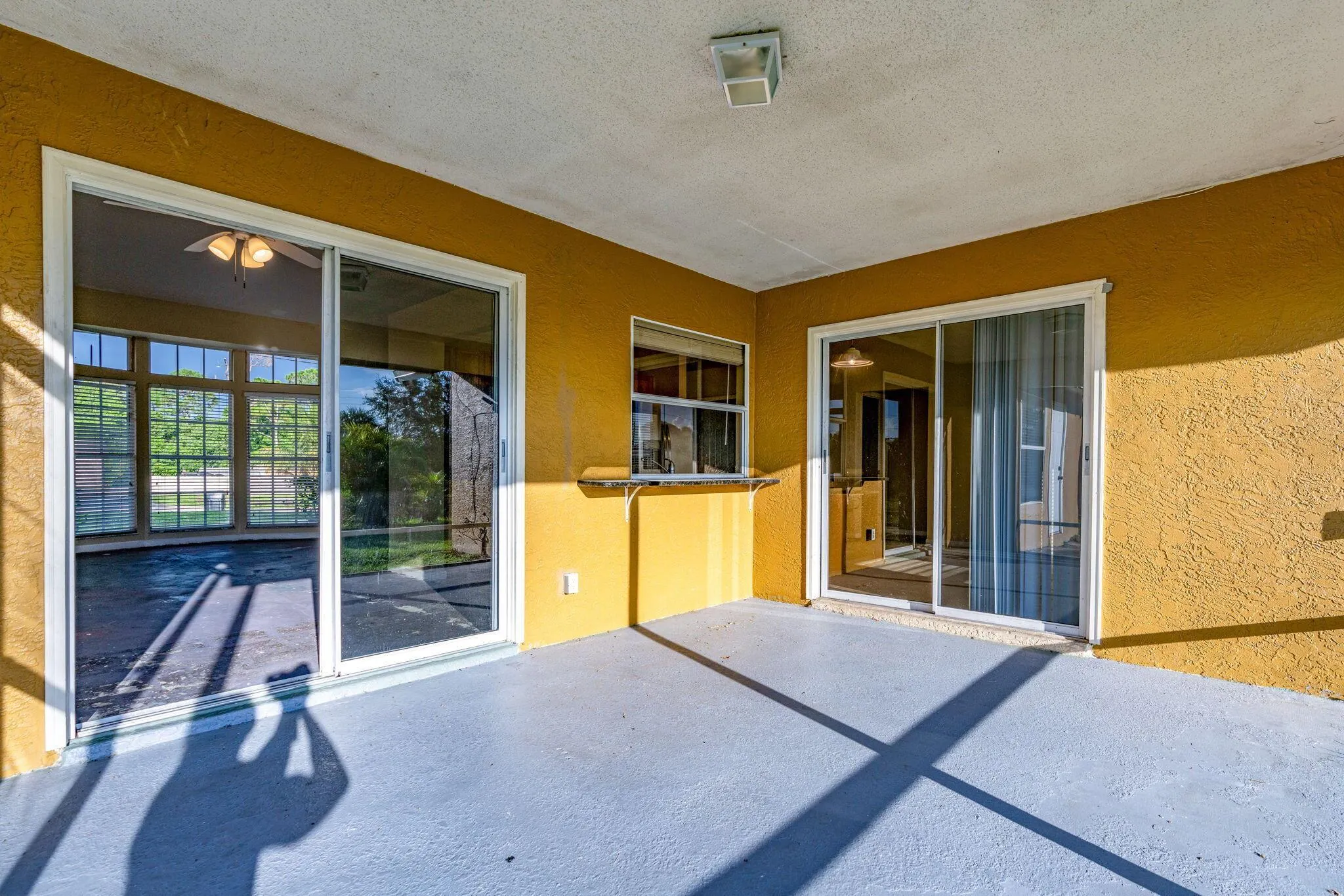 2402 SW Monterrey Lane